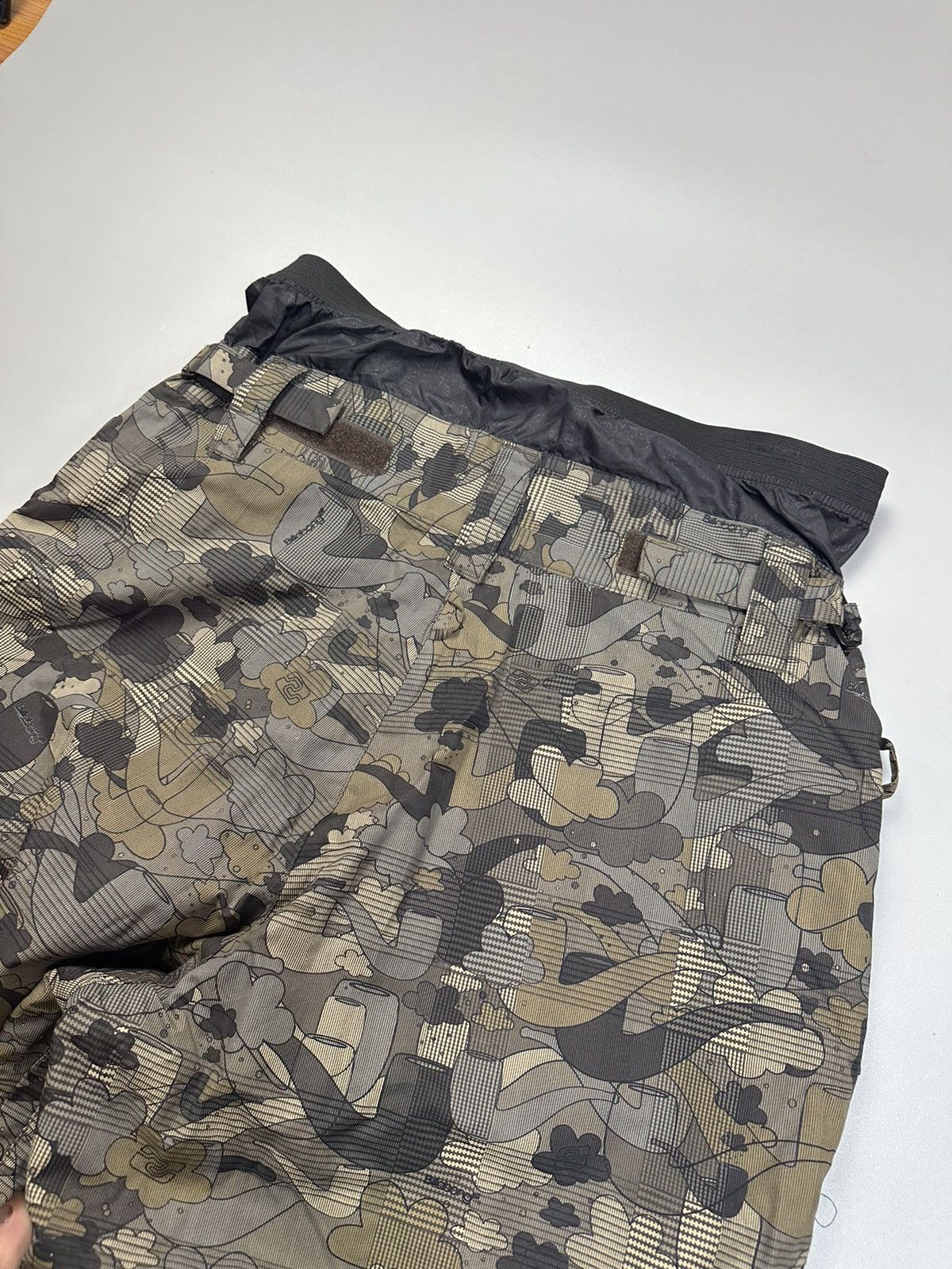 Billabong Billabong Snow Pants Green Patterned Wide Leg Size 32" / US 10 / IT 46 - 9 Thumbnail