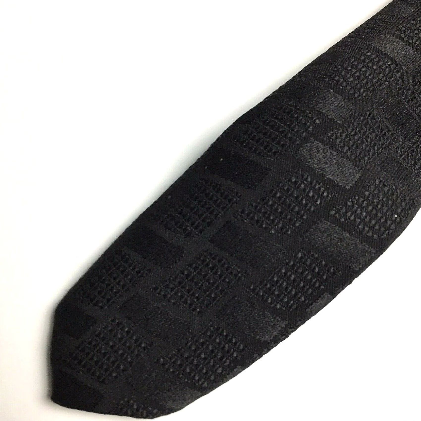 Vintage VINTAGE Looney Tunes Mania Necktie Black Tie Men 54" 3.75" Polyester Classic 57-60 in. Size ONE SIZE - 7 Thumbnail