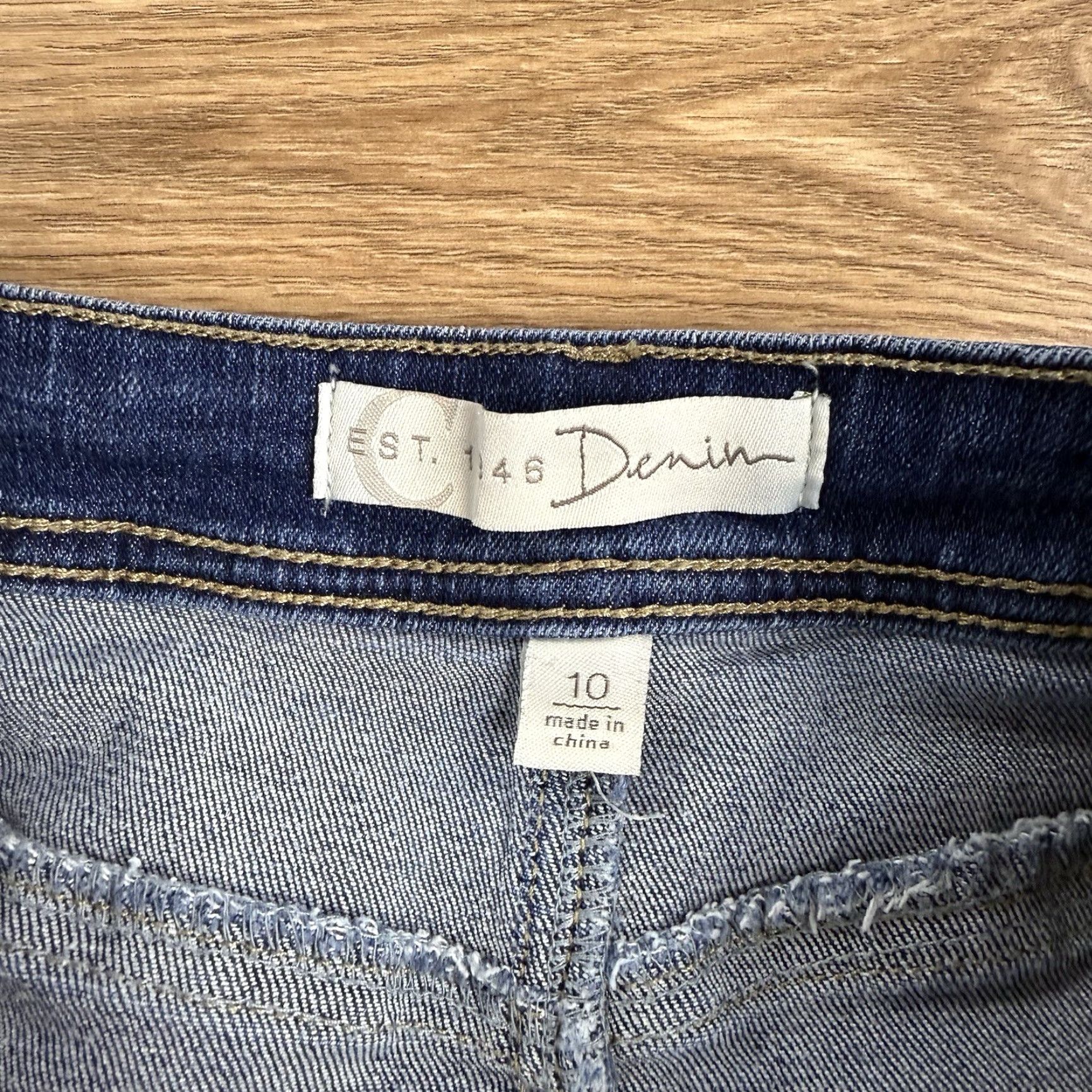 Denime VINTAGE Est 1946 Denim Skirt A-Line Knee Length Size 10 Blue Women's Short/Med Patchwork 1940s-Modern Size 32" / US 10 / IT 46 - 2 Thumbnail