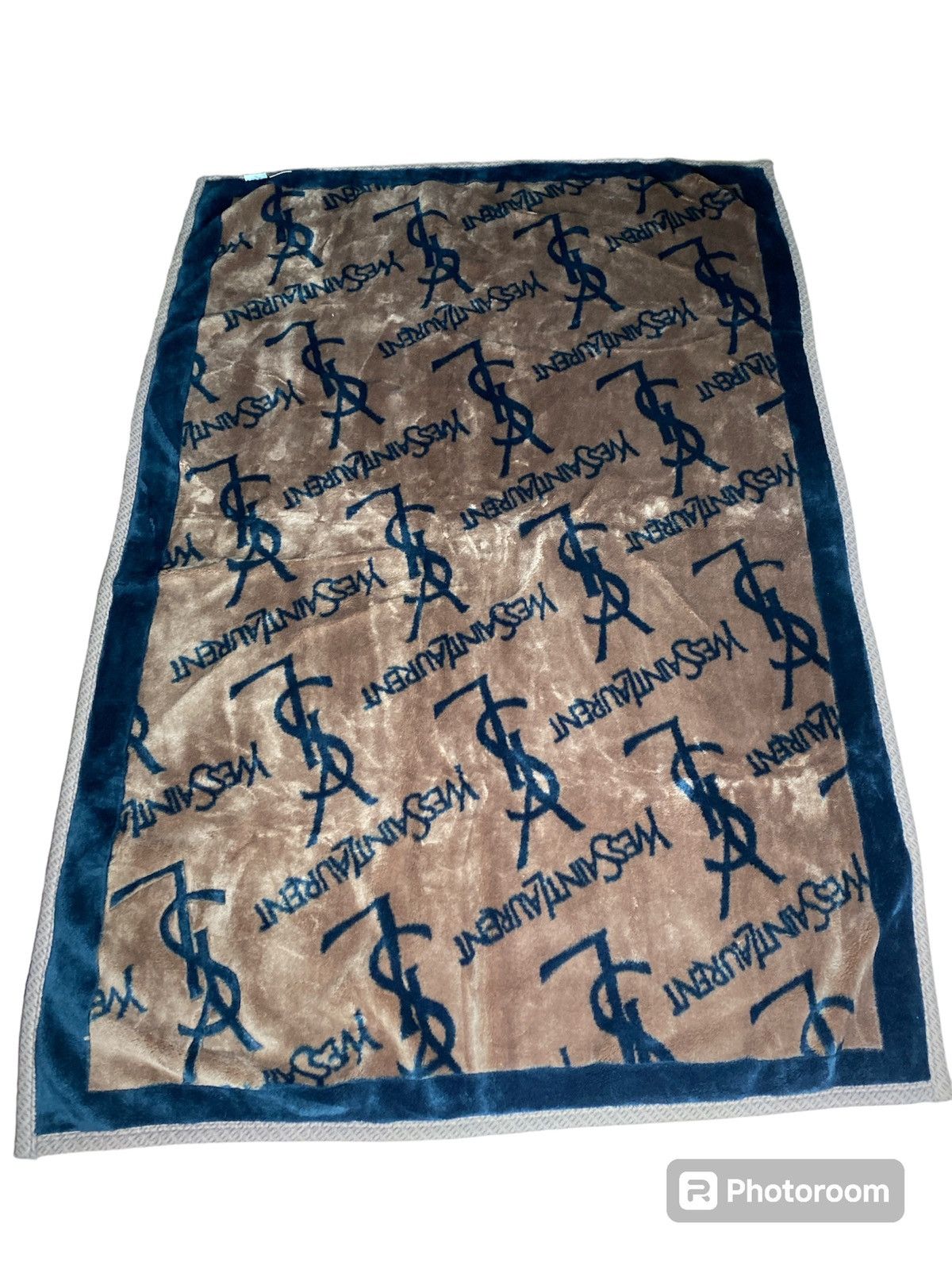 Vintage × Yves Saint Laurent Vintage Yves Saints Lauren blanket Size ONE SIZE - 1 Thumbnail