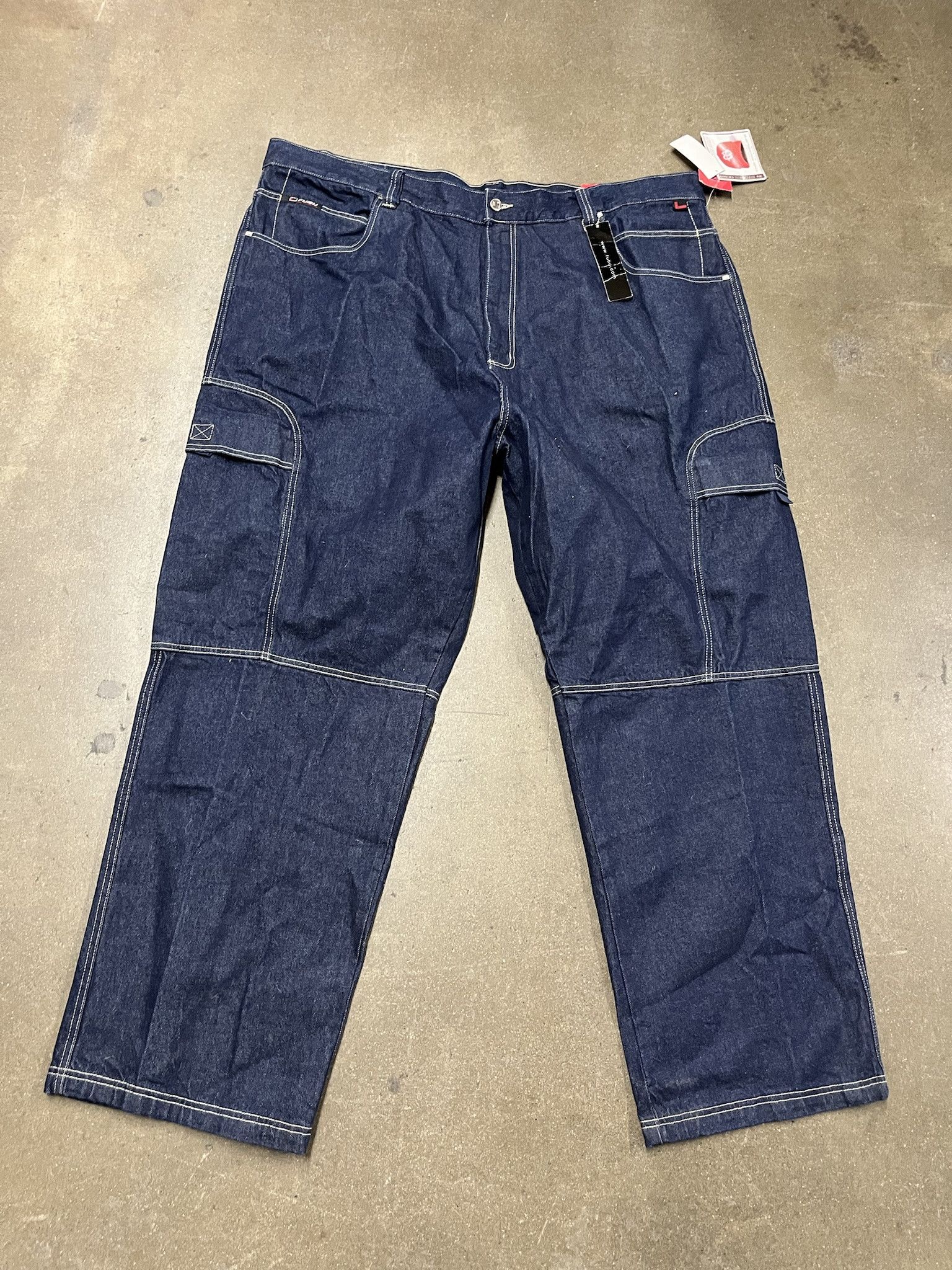 Fubu × Vintage Vitnage 2000s Deadstock NWT FUBU Dark Wash Baggy Cargo Denim Size 50 Size US 42 / EU 58 - 1 Thumbnail
