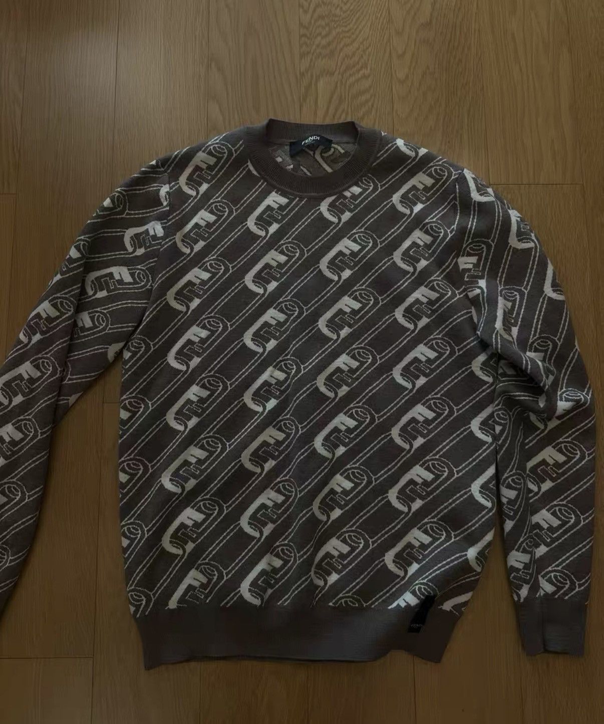 Fendi FENDI Brand New Men's Sweater Size US S / EU 44-46 / 1 - 1 Thumbnail