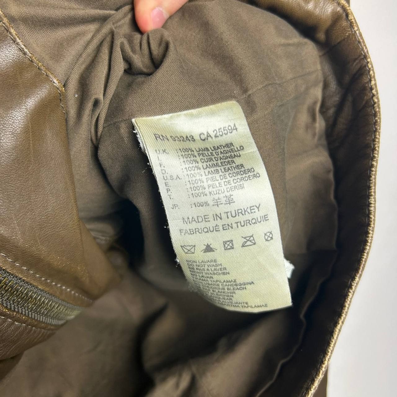Diesel Vintage Diesel Leather Small logo brown streetwear jacket Size US M / EU 48-50 / 2 - 15 Thumbnail
