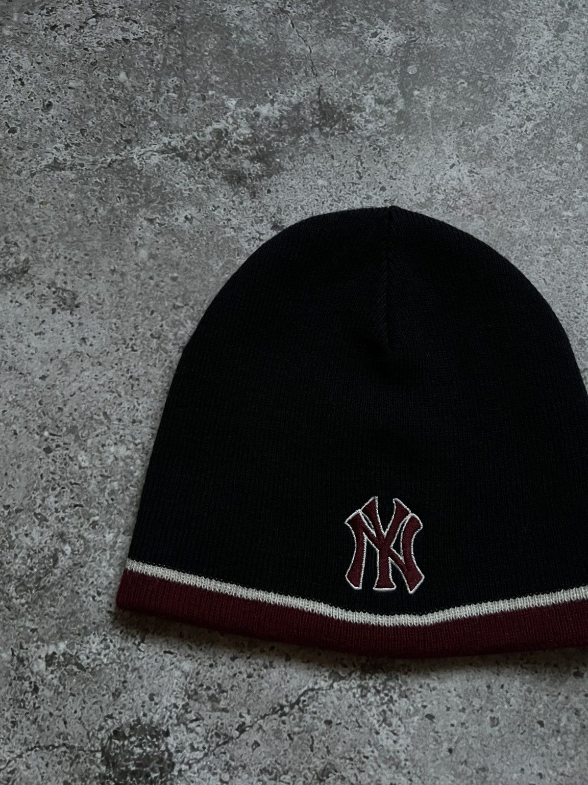 MLB × New York Yankees New York Yankees Reversible Hat Y2K Size ONE SIZE - 6 Thumbnail
