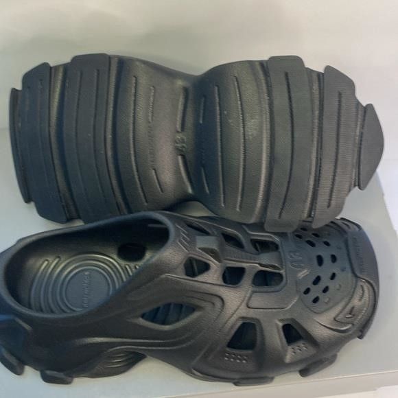 Balenciaga New Authentic Balenciaga Black Comfortable HD rubber mules Size US 10 / EU 43 - 6 Thumbnail