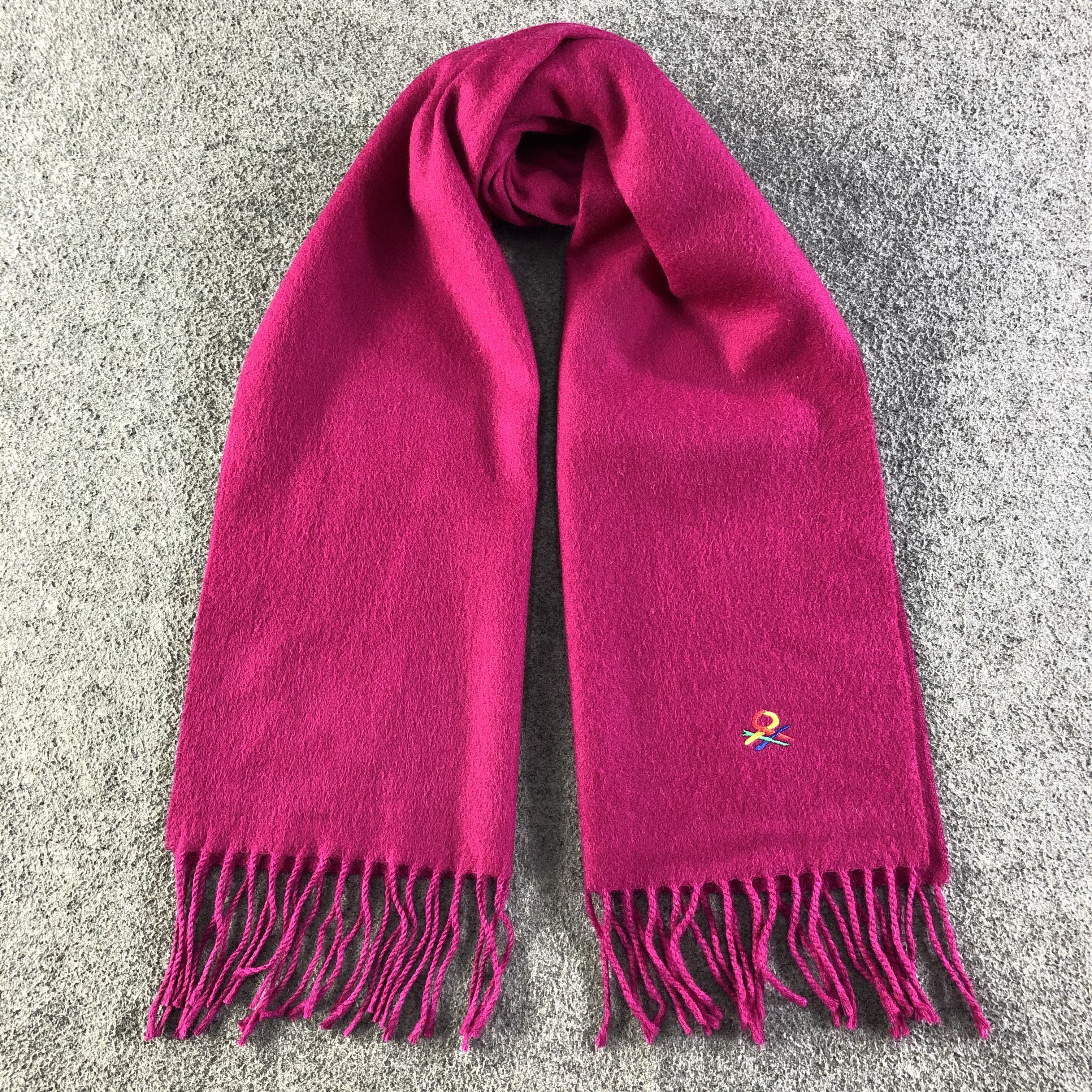 United Colors Of Benetton Scarf / Muffler / Neckwear P538
