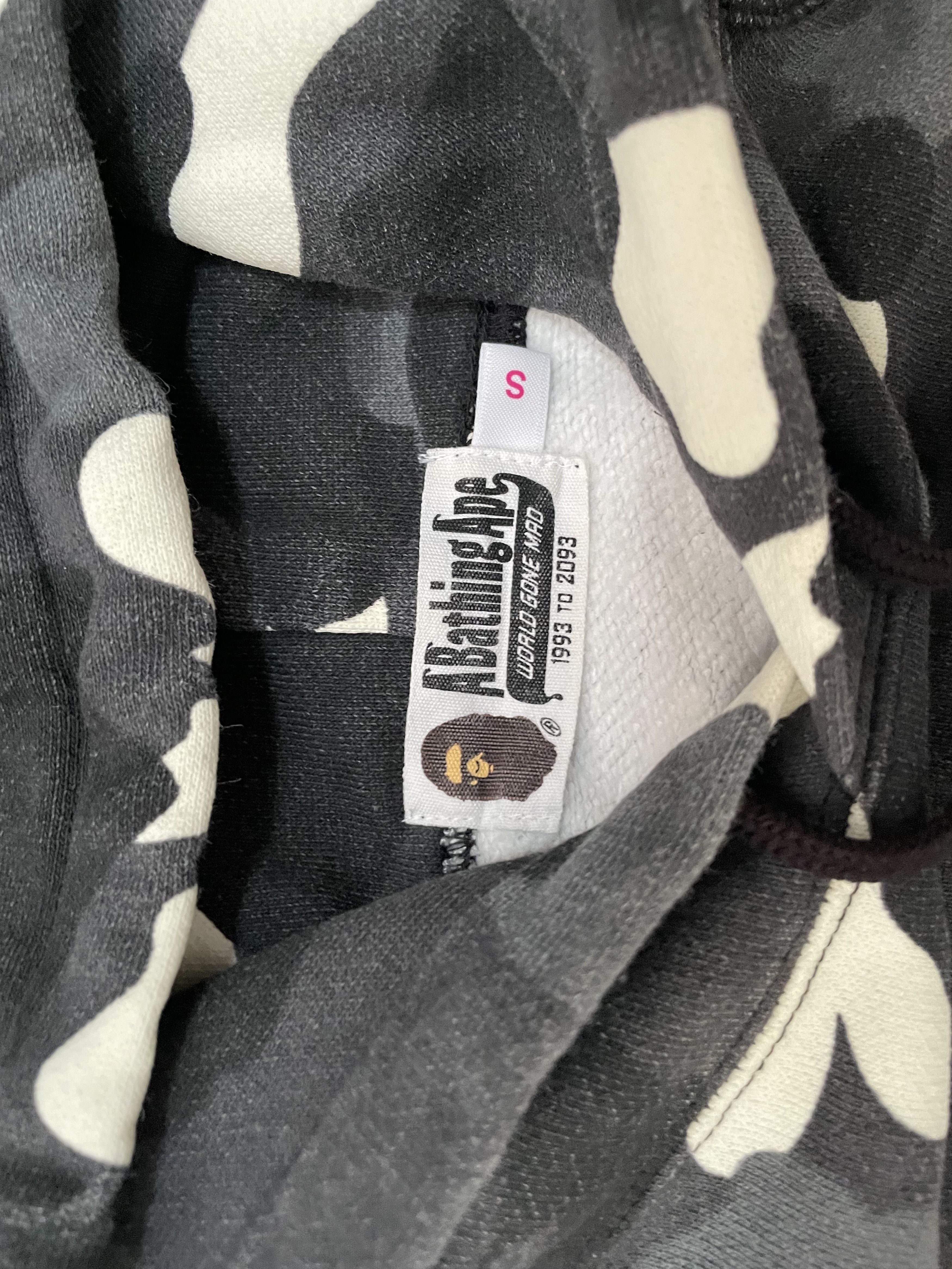 Bape City Camo NYC Logo Pullover Hoodie Size S / US 4 / IT 40 - 10 Thumbnail