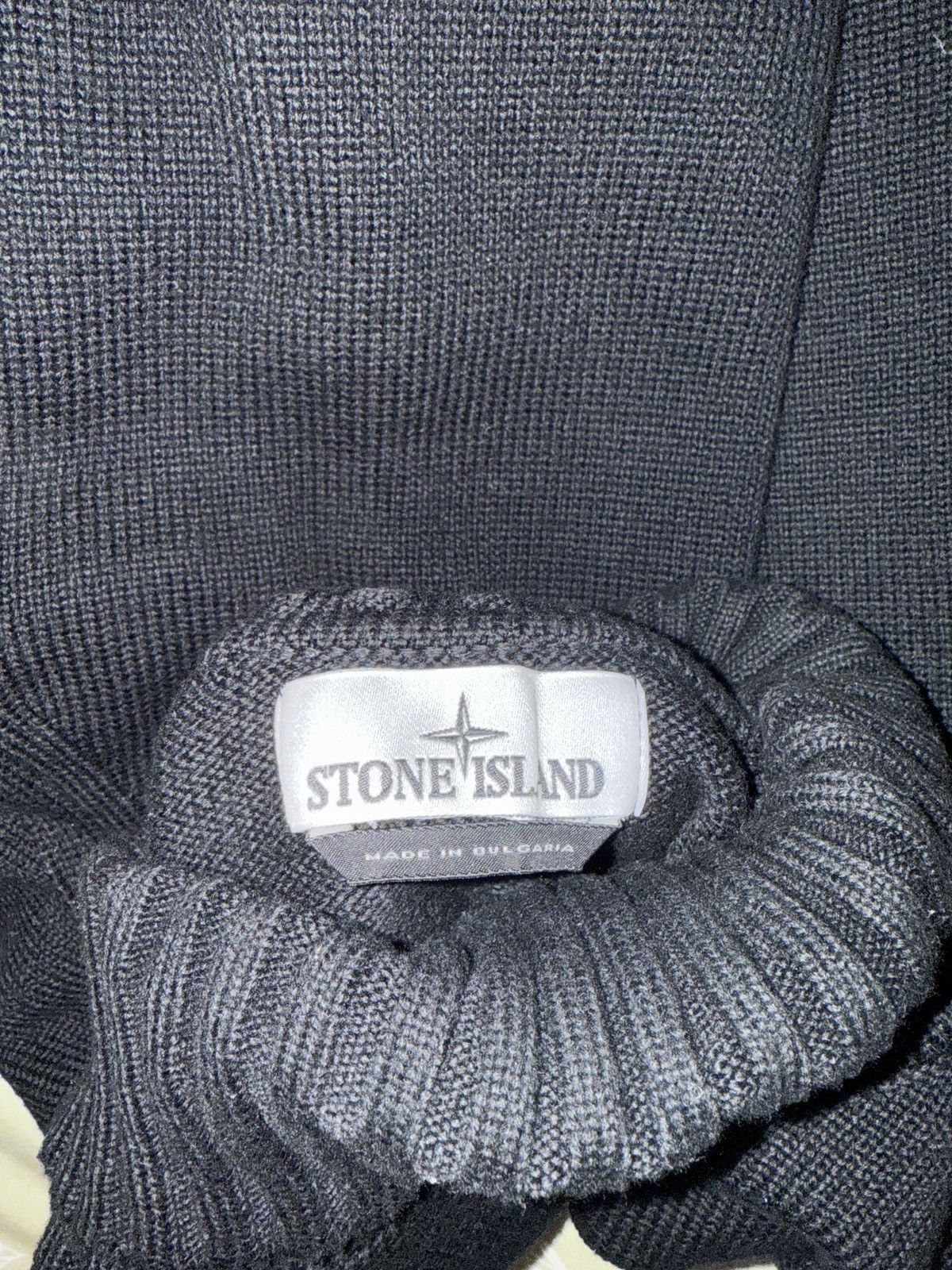 Stone Island Stone island black turtleneck Size US L / EU 52-54 / 3 - 3 Thumbnail