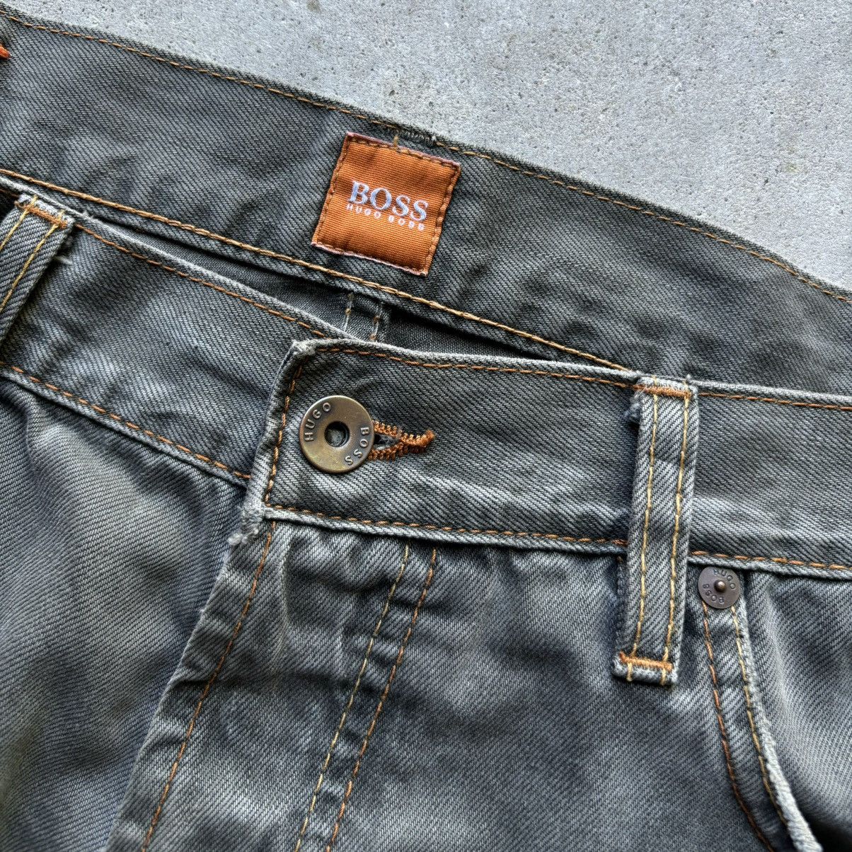 Hugo Boss × Japanese Brand × Vintage vintage Y2K HUGO BOSS Wide Leg Bootcut Fade Wash Denim jeans Size US 35 - 13 Thumbnail