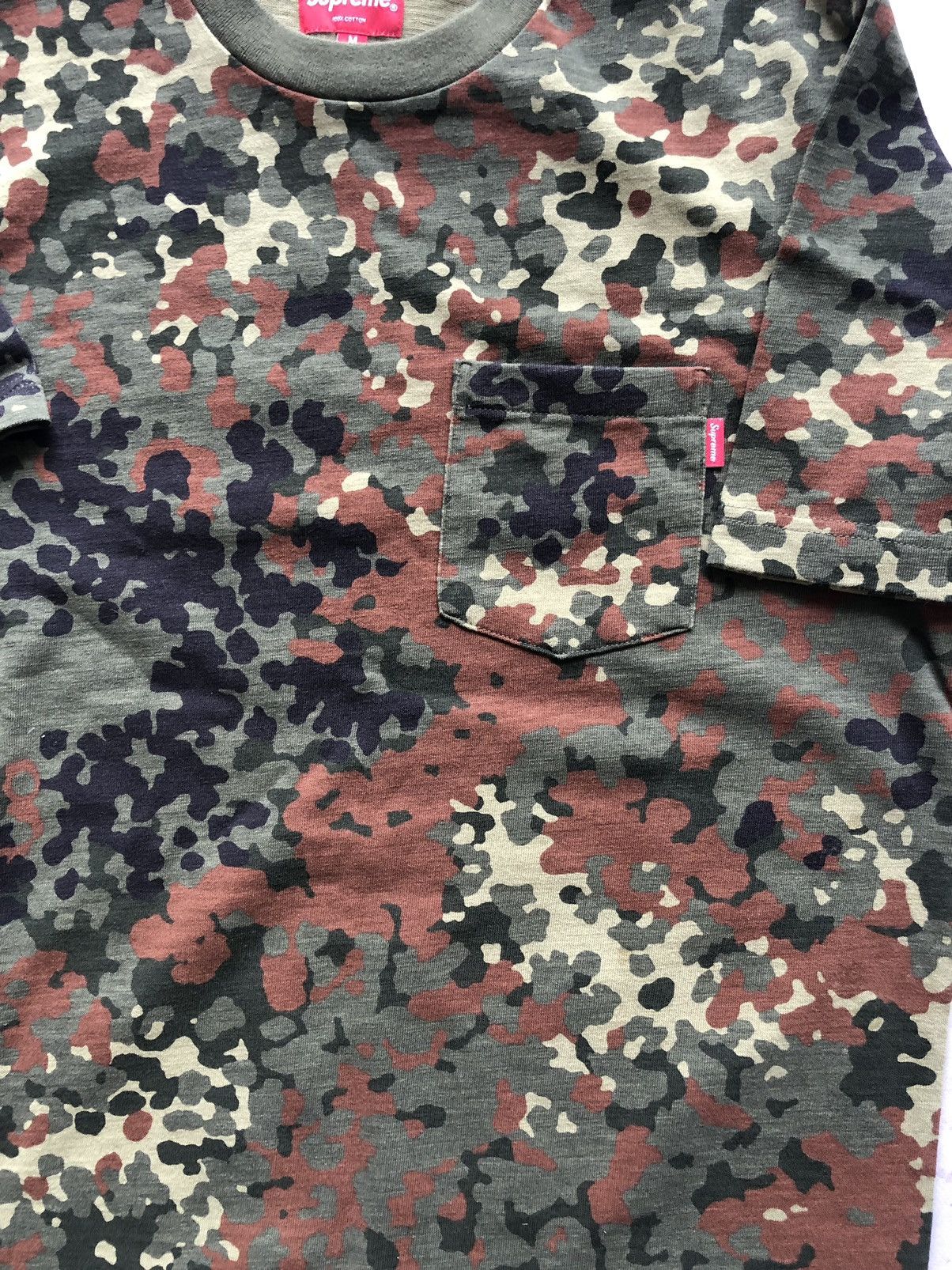 Supreme Deadstock Supreme German camo pocket tee SS19 Size US M / EU 48-50 / 2 - 2 Thumbnail