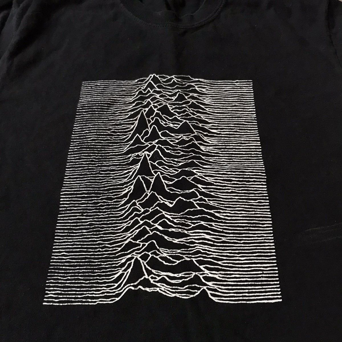 Vintage Vintage Y2K Joy Division Graphic Tee Band Grunge Baggy S Size US S / EU 44-46 / 1 - 4 Thumbnail