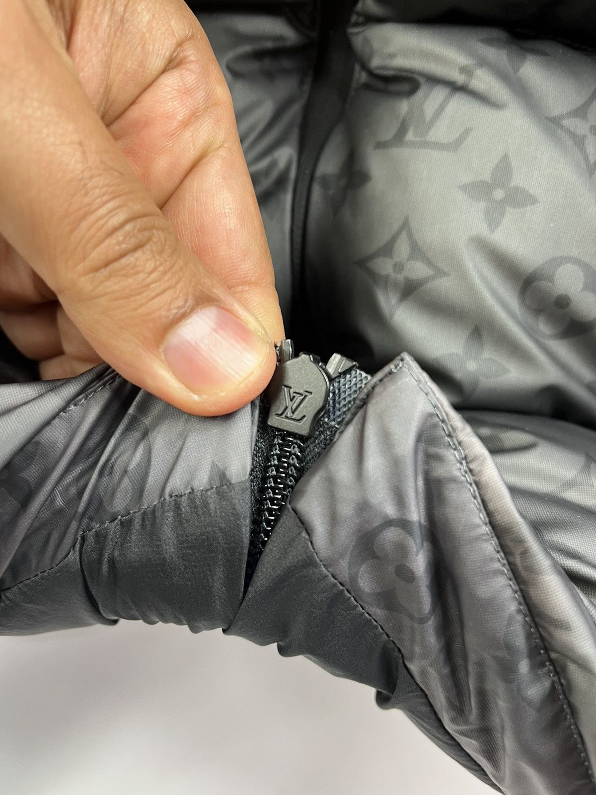 Louis Vuitton 2054 Heat & water sensitive technical puffer ski jacket Size US XXL / EU 58 / 5 - 8 Thumbnail