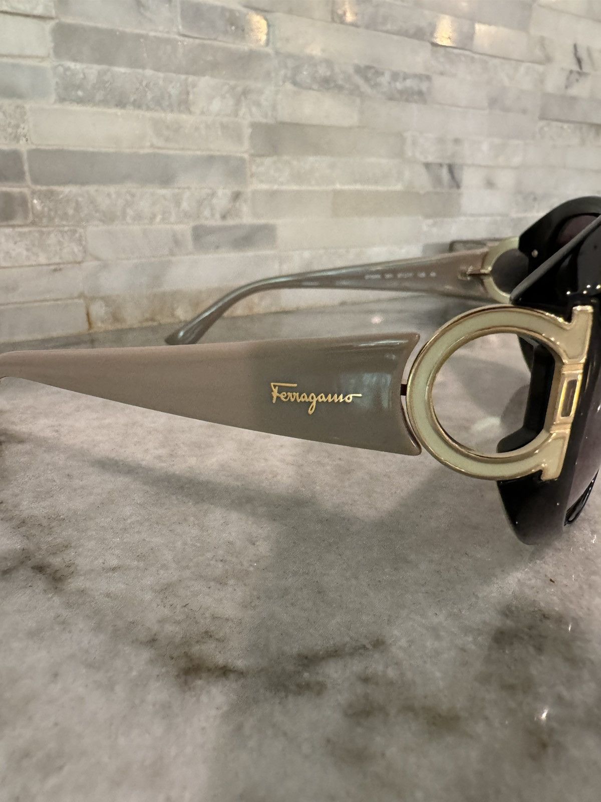 Salvatore Ferragamo Salvatore Ferragamo SF668 Sunglasses Size ONE SIZE - 4 Thumbnail