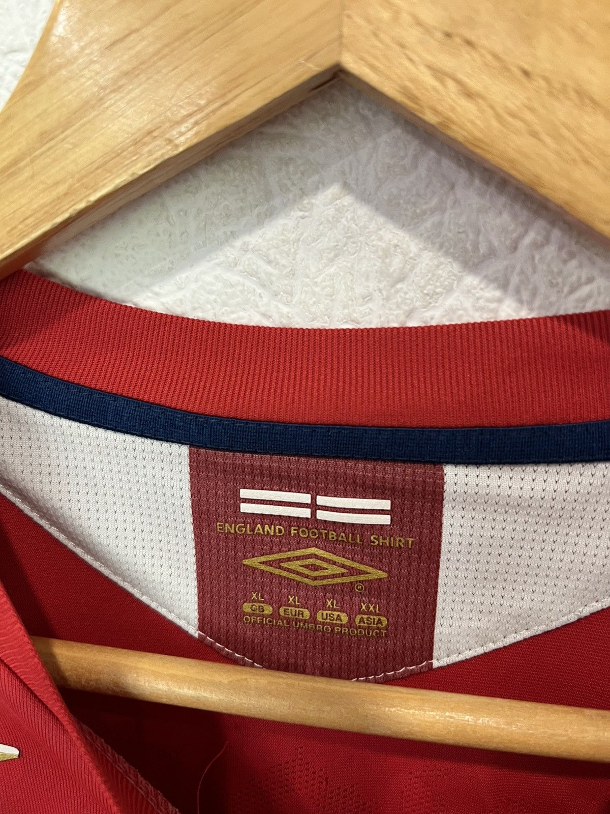 Umbro ROONEY England 2006 Away Kit Soccer jersey Size US XL / EU 56 / 4 - 4 Thumbnail