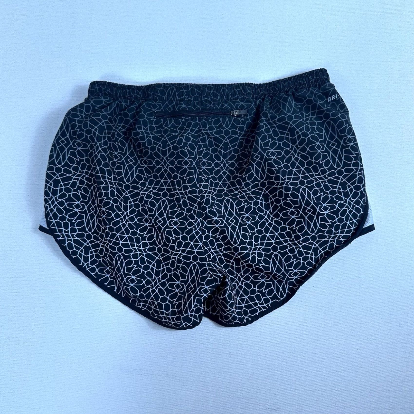 Nike Nike Womens Starglass Print Athletic Shorts Black Size Small Size 28" / US 6 / IT 42 - 2 Thumbnail