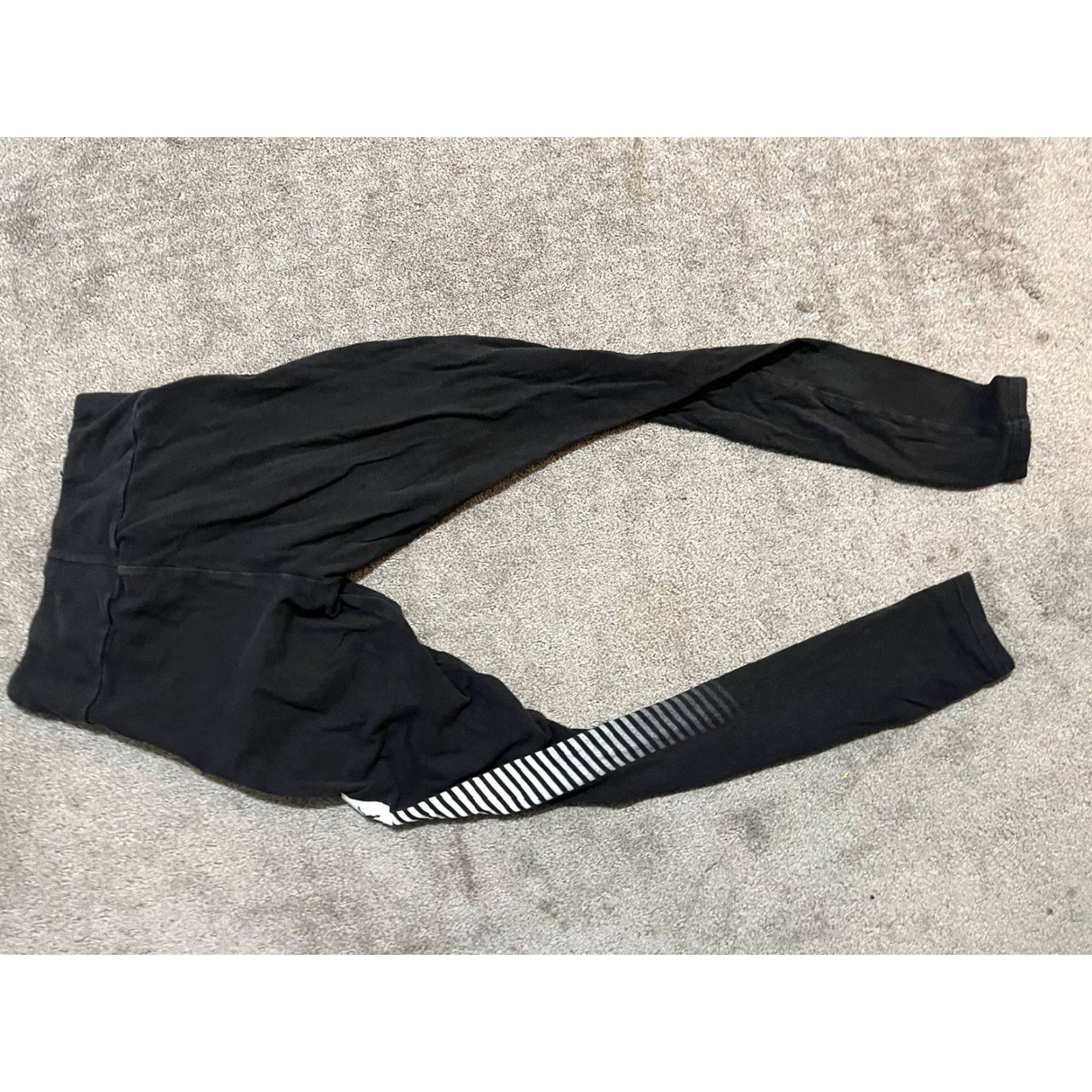 Puma PUMA Leggings Women Small Black Yoga Pants Gym Casual Stretch Size 28" / US 6 / IT 42 - 4 Thumbnail