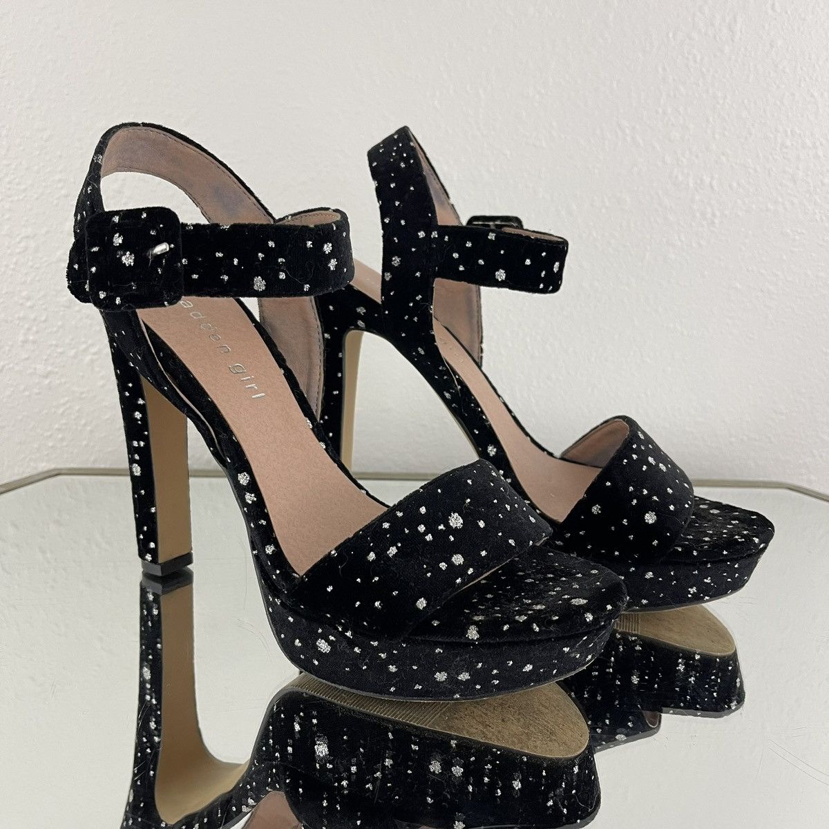 Other MADDEN GIRL Black Velvet Glitter Dot Rolloo Platform Heels Size US 8 / IT 38 - 3 Thumbnail