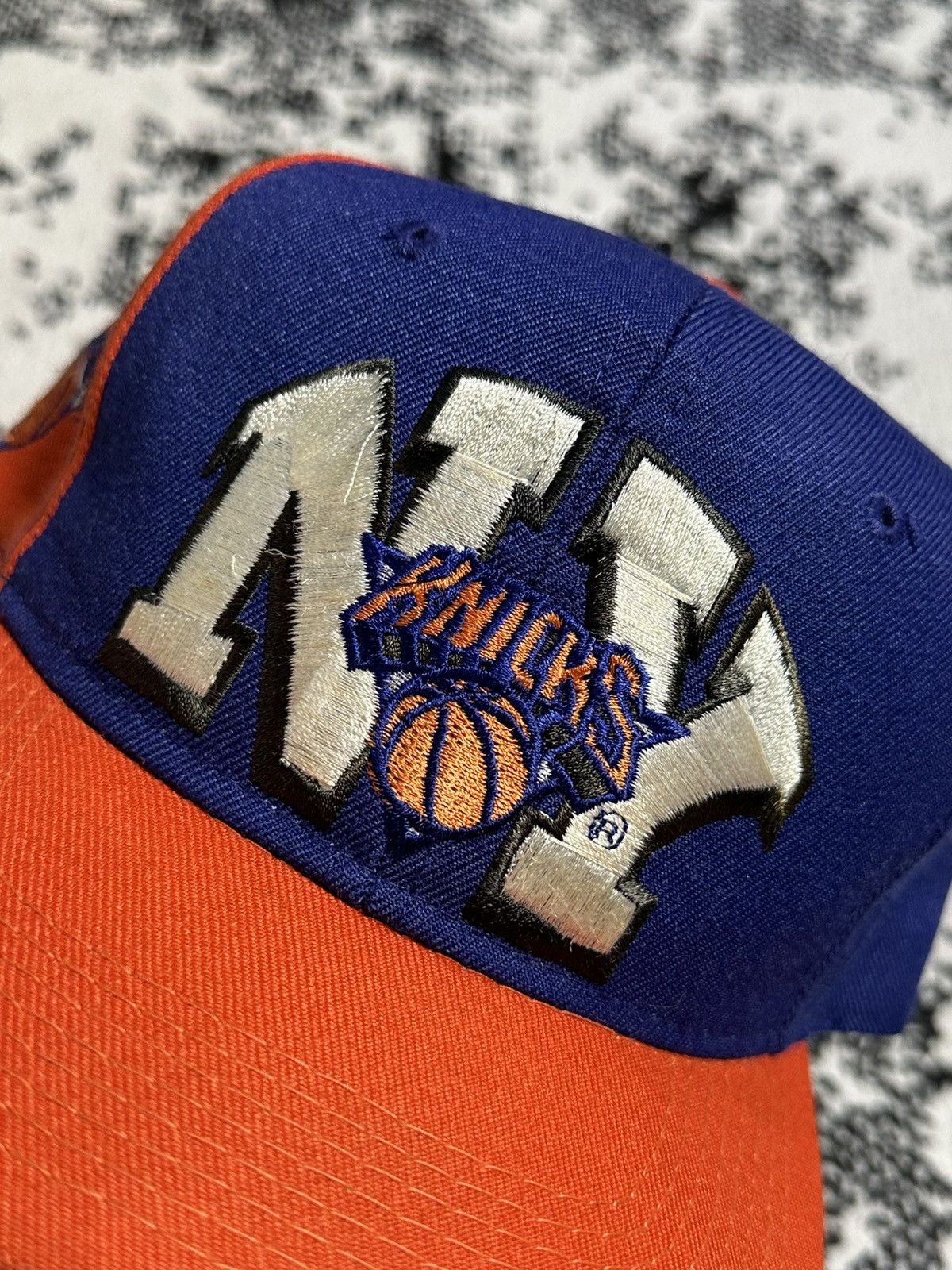 Sports Specialties Vintage 90s NBA New York Knicks Backscrip Hat Size ONE SIZE - 2 Thumbnail