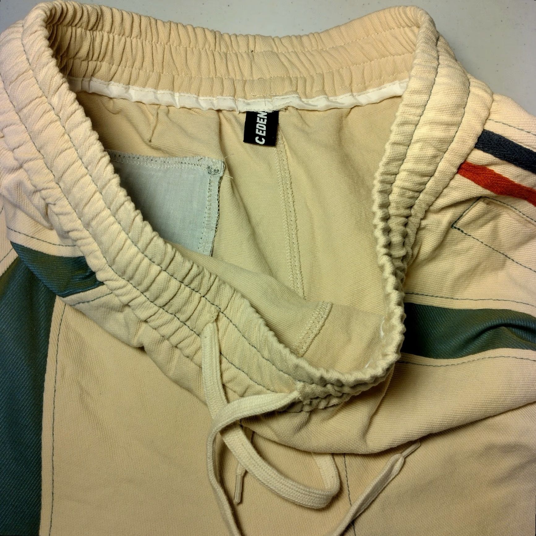 Vintage ALEFRIC EDEN Men’s Shorts 30 Waist Elastic Ivory Chino Retro Stripe Casual Size US 30 / EU 46 - 5 Thumbnail