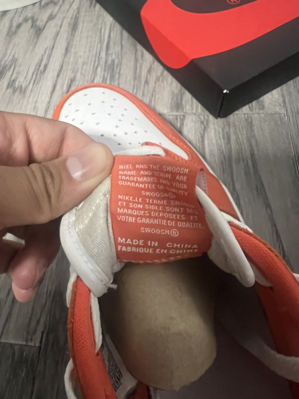 Jordan Brand Air Jordan 1 reverse shattered backboard 2.0 low top Size US 9.5 / EU 42-43 - 4 Thumbnail