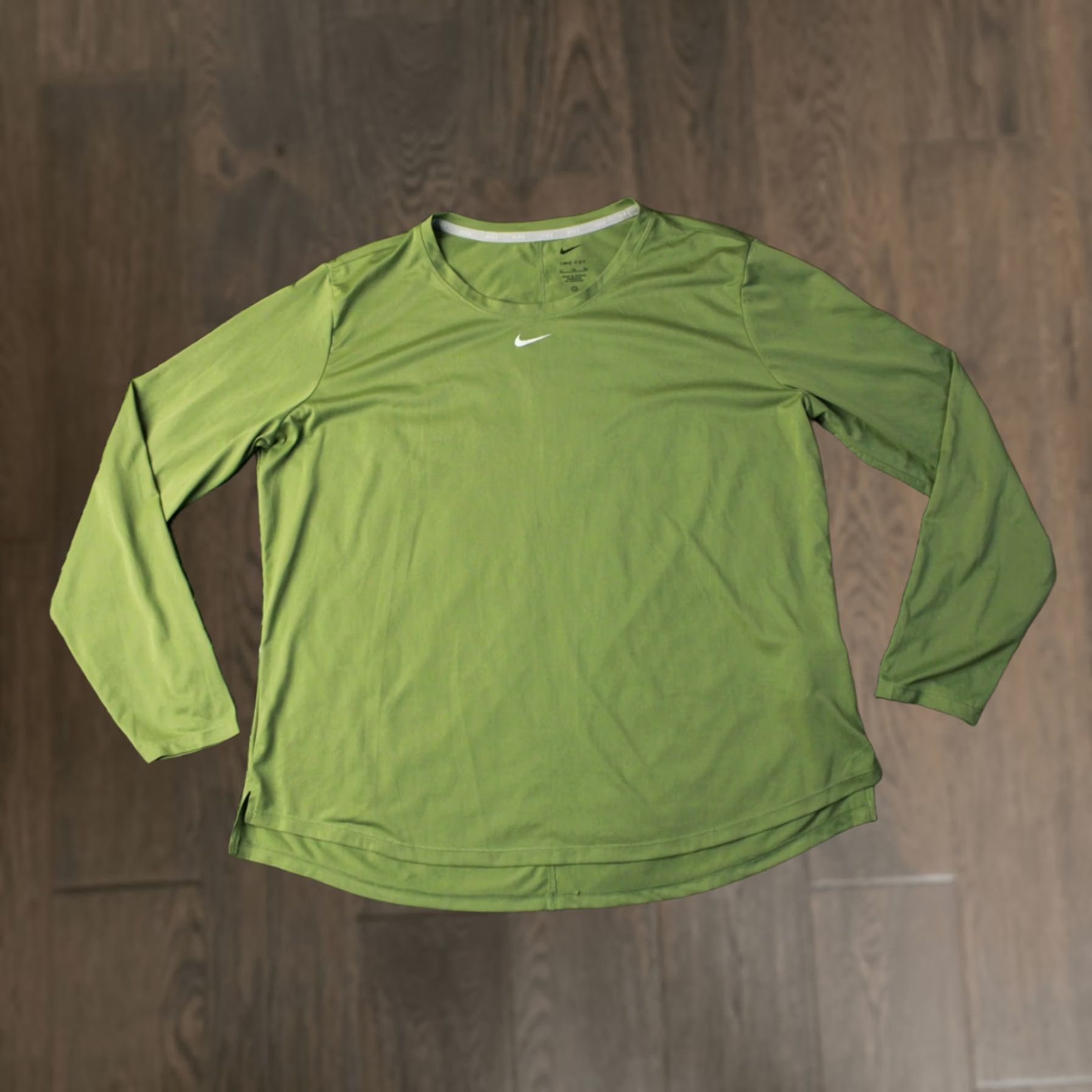 Nike NIKE Training Dri-FIT 2022 ORIGINAL RUN Shirt Jersey Tee XL Women Olive Long Sleeve Solid Run Womens Size XL / US 12-14 / IT 48-50 - 1 Thumbnail