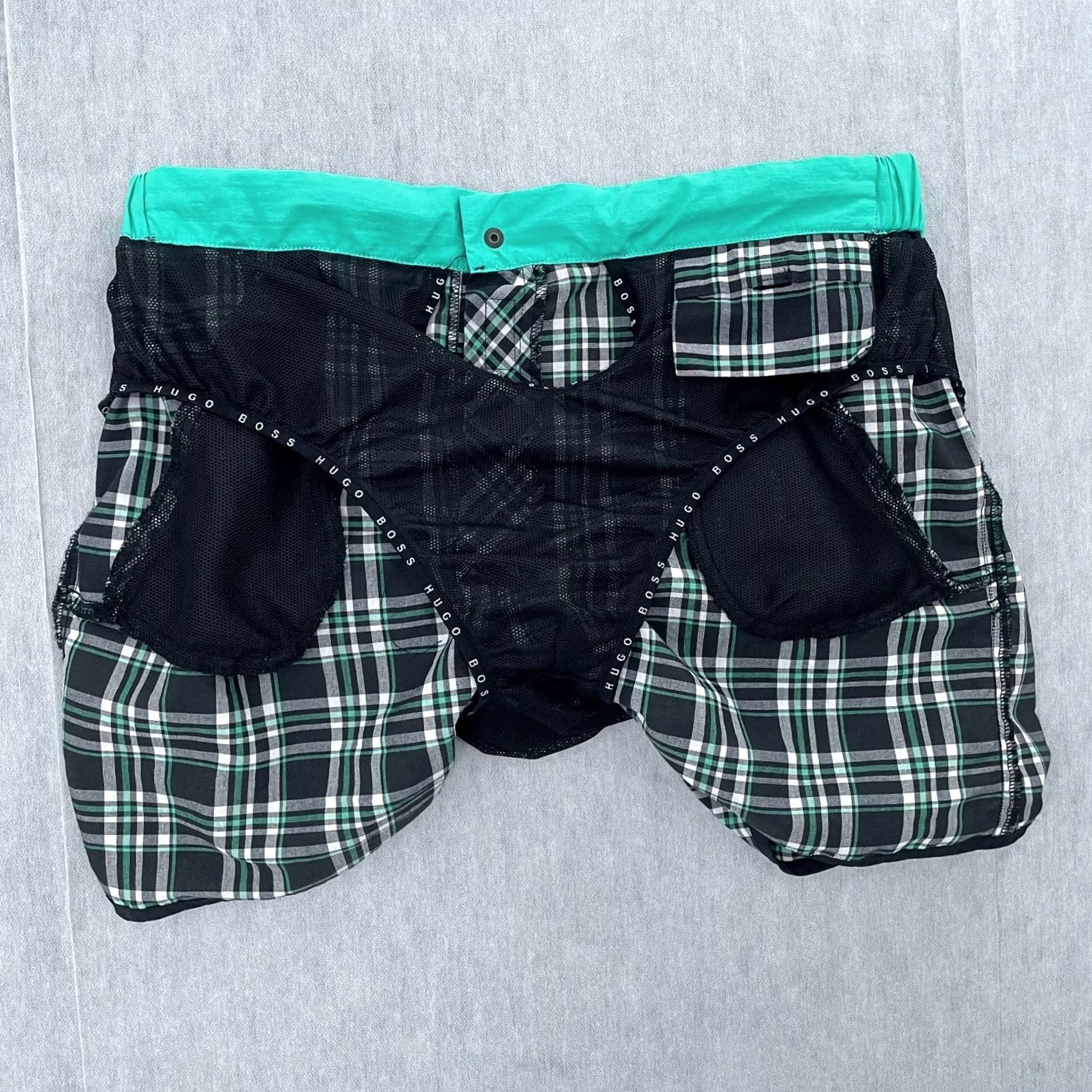 Hugo Boss HUGO BOSS Trunks Adult Large Black Plaid Catshark Swim Board Lined Mens Size US 33 - 5 Thumbnail