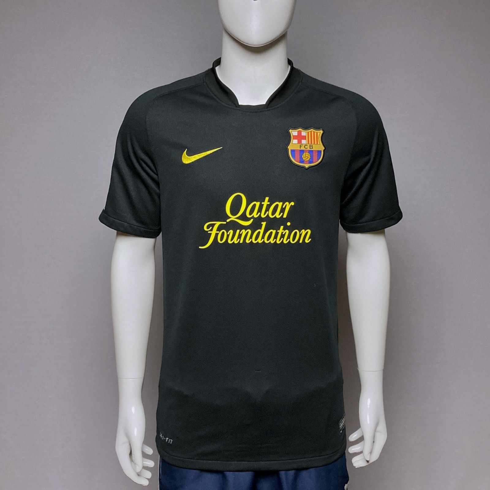 Nike 2012-13 FC Barcelona Third Xavi 6 Nike 419880-010 Size US S / EU 44-46 / 1 - 2 Thumbnail