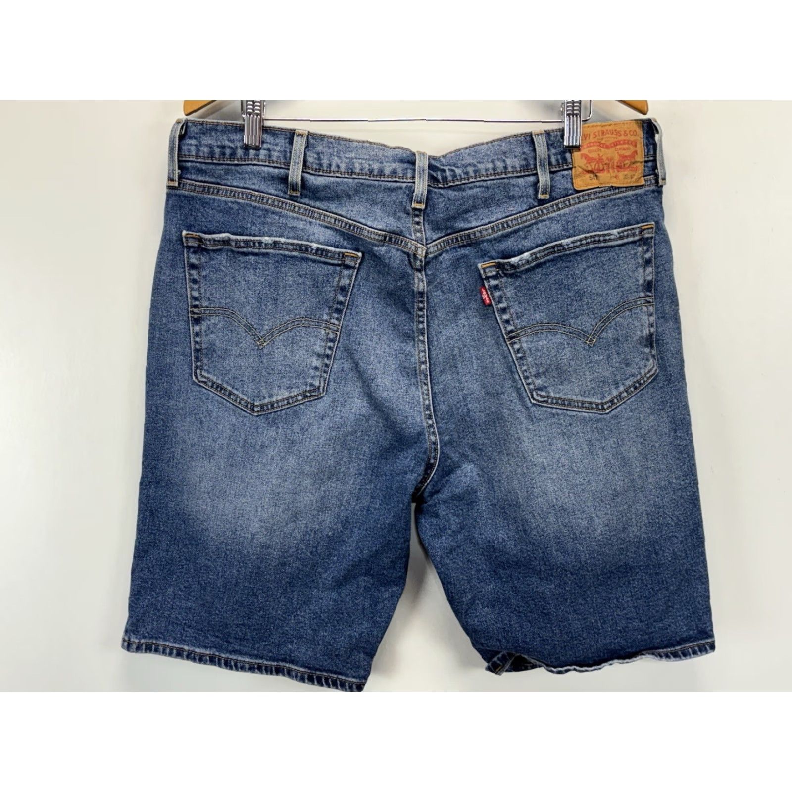 Levi's Levi's 541 Bermuda Shorts Mens 38 Blue Denim Distressed Grunge 90s Workwear Size US 38 / EU 54 - 2 Thumbnail