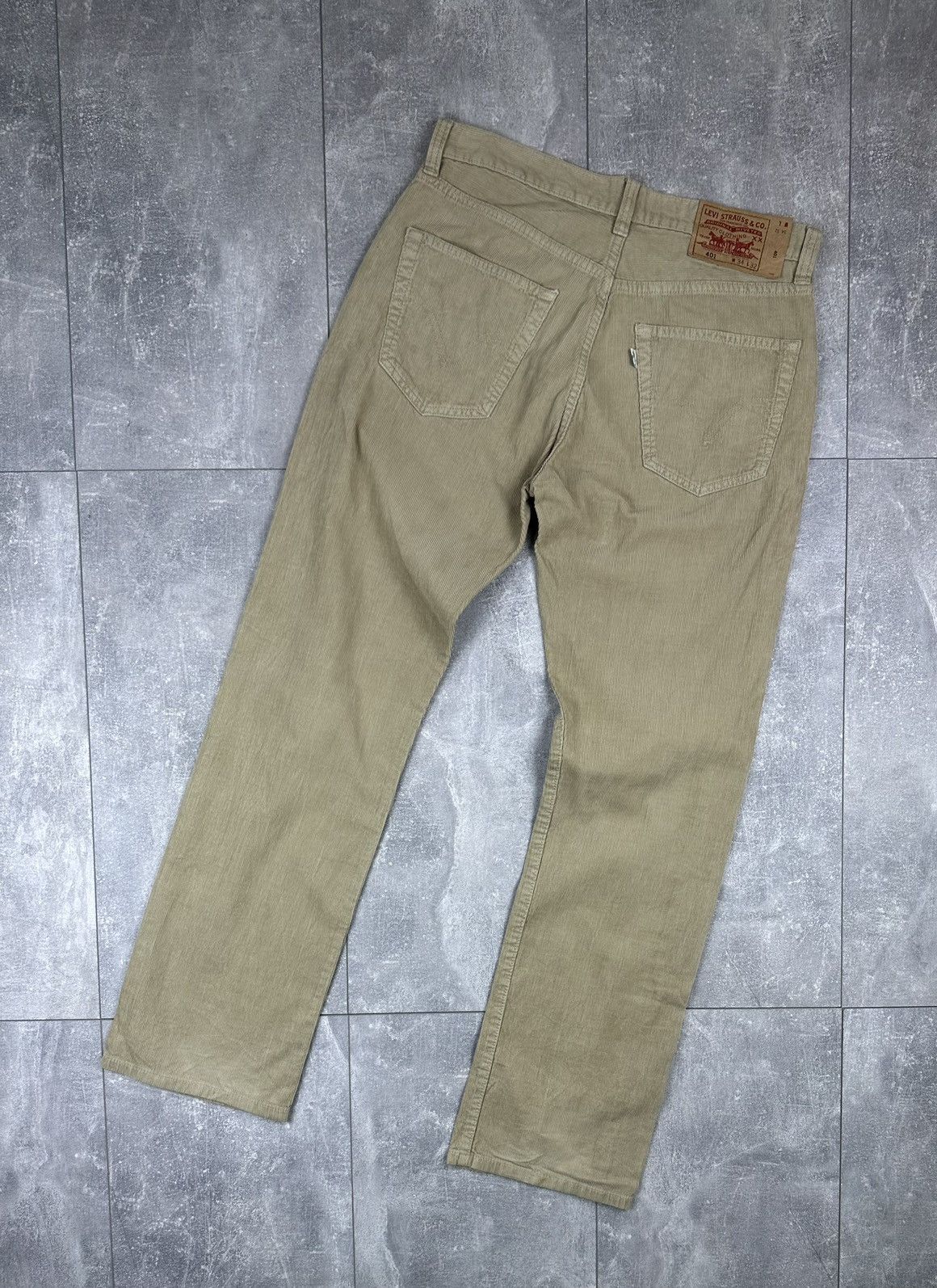 Levi's Levis 401 Beige Corduroy Mens Jeans Pants Size US 34 / EU 50 - 1 Thumbnail