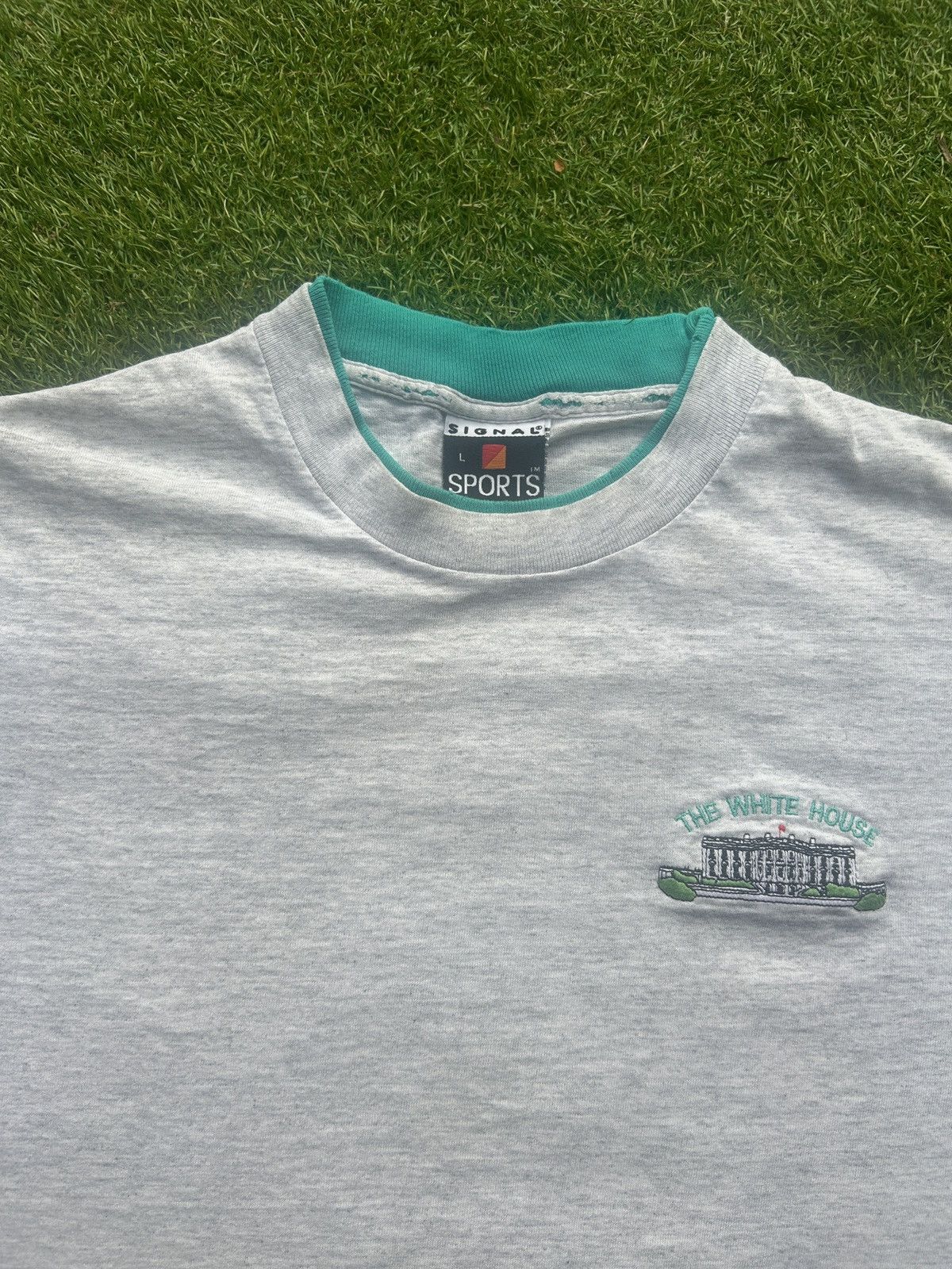 Vintage Vintage 90s Signal Sports “The White House” Embroidered Tee. Size US L / EU 52-54 / 3 - 1 Thumbnail