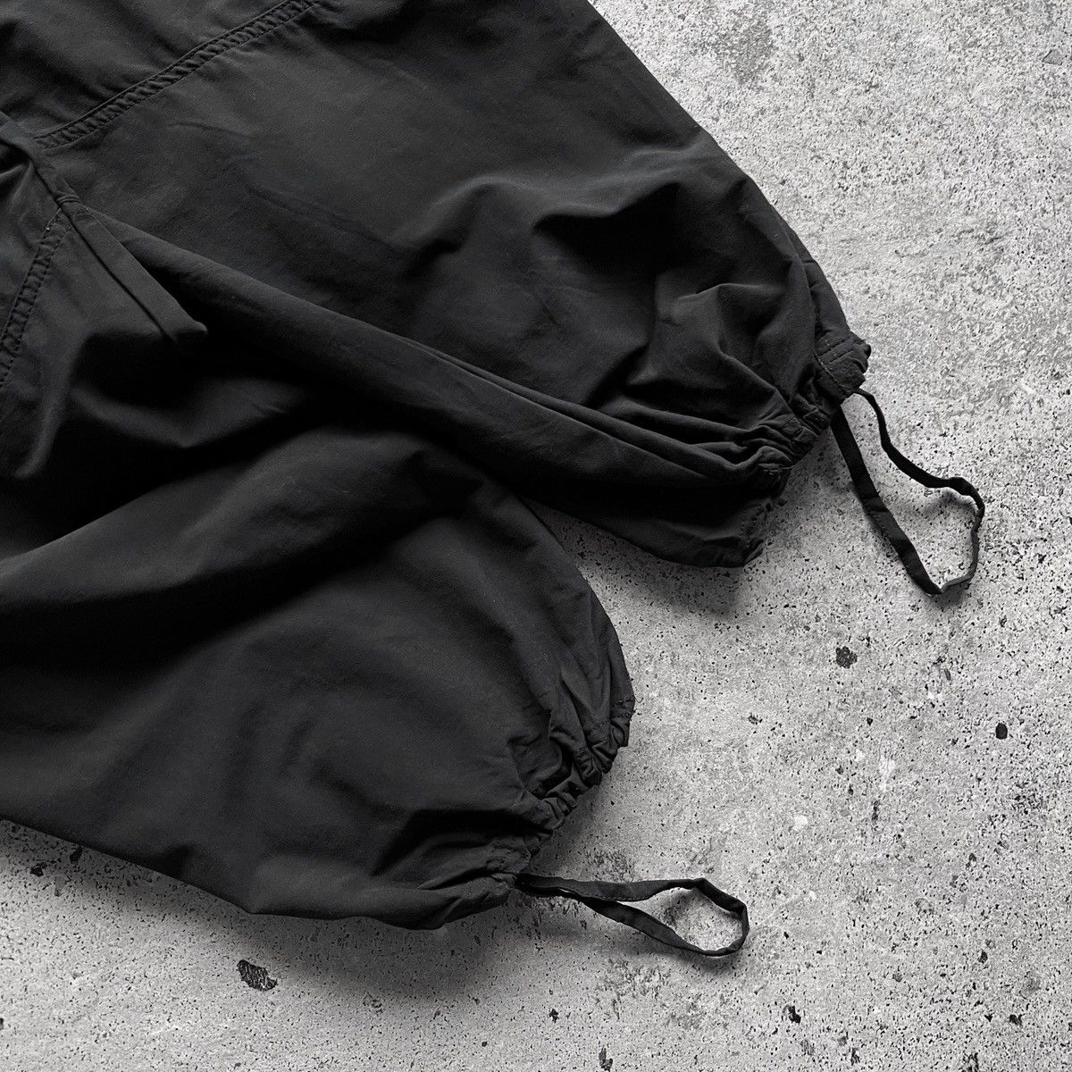 Nike × Vintage Nike Womens Black Vintage 00s Nylon Track Pants Y2K Swoosh Size 28" / US 6 / IT 42 - 8 Thumbnail