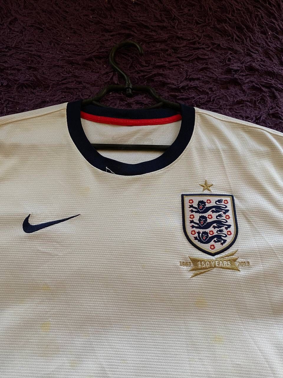 Nike Vintage Nike England Soccer Jersey Football Tee Shirt Size US L / EU 52-54 / 3 - 19 Thumbnail