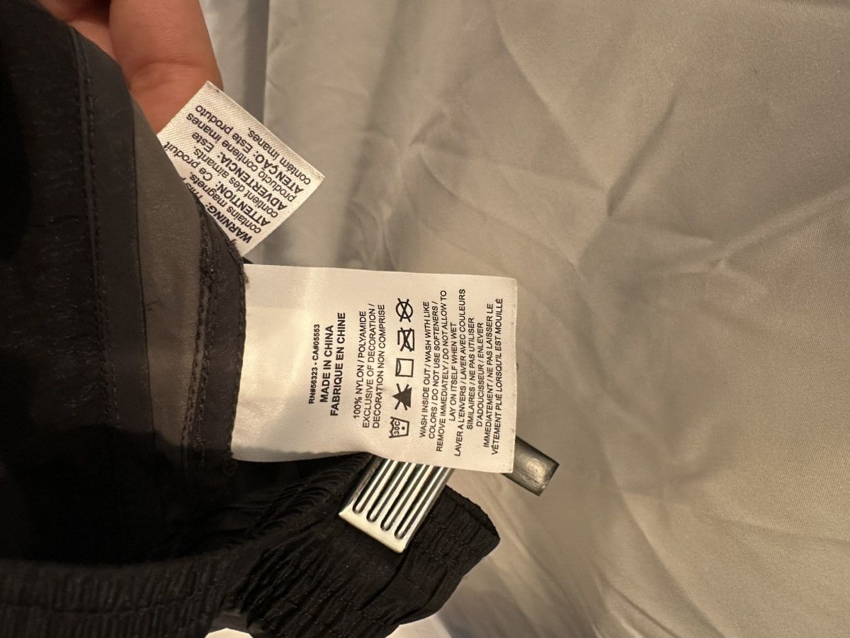 Jordan Brand × Off-White Jordan Brand x Off-White set Size US M / EU 48-50 / 2 - 8 Thumbnail
