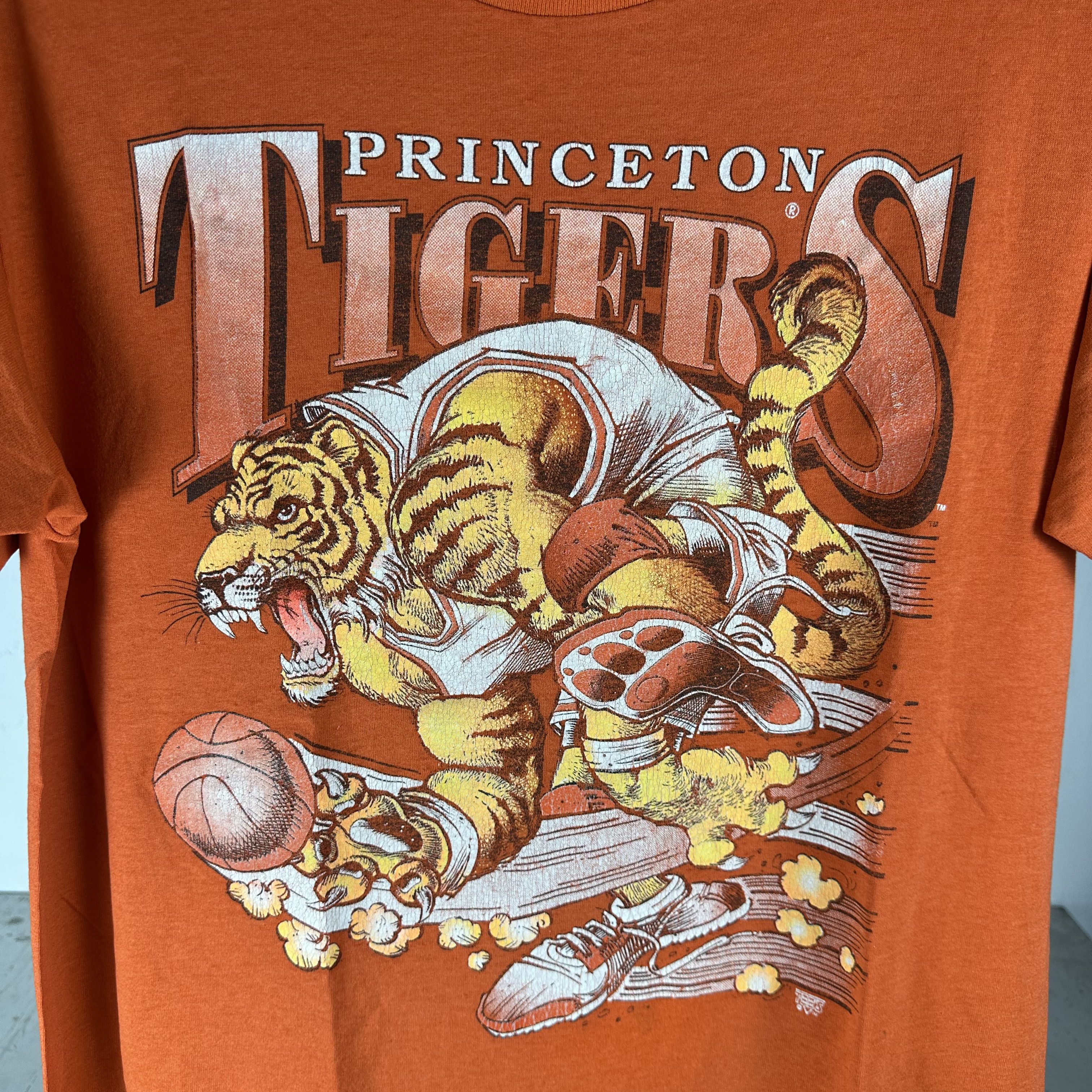 Vintage ​90s Princeton Tigers Mascot NCAA Basketball Graphic T-shirt Size US M / EU 48-50 / 2 - 2 Thumbnail