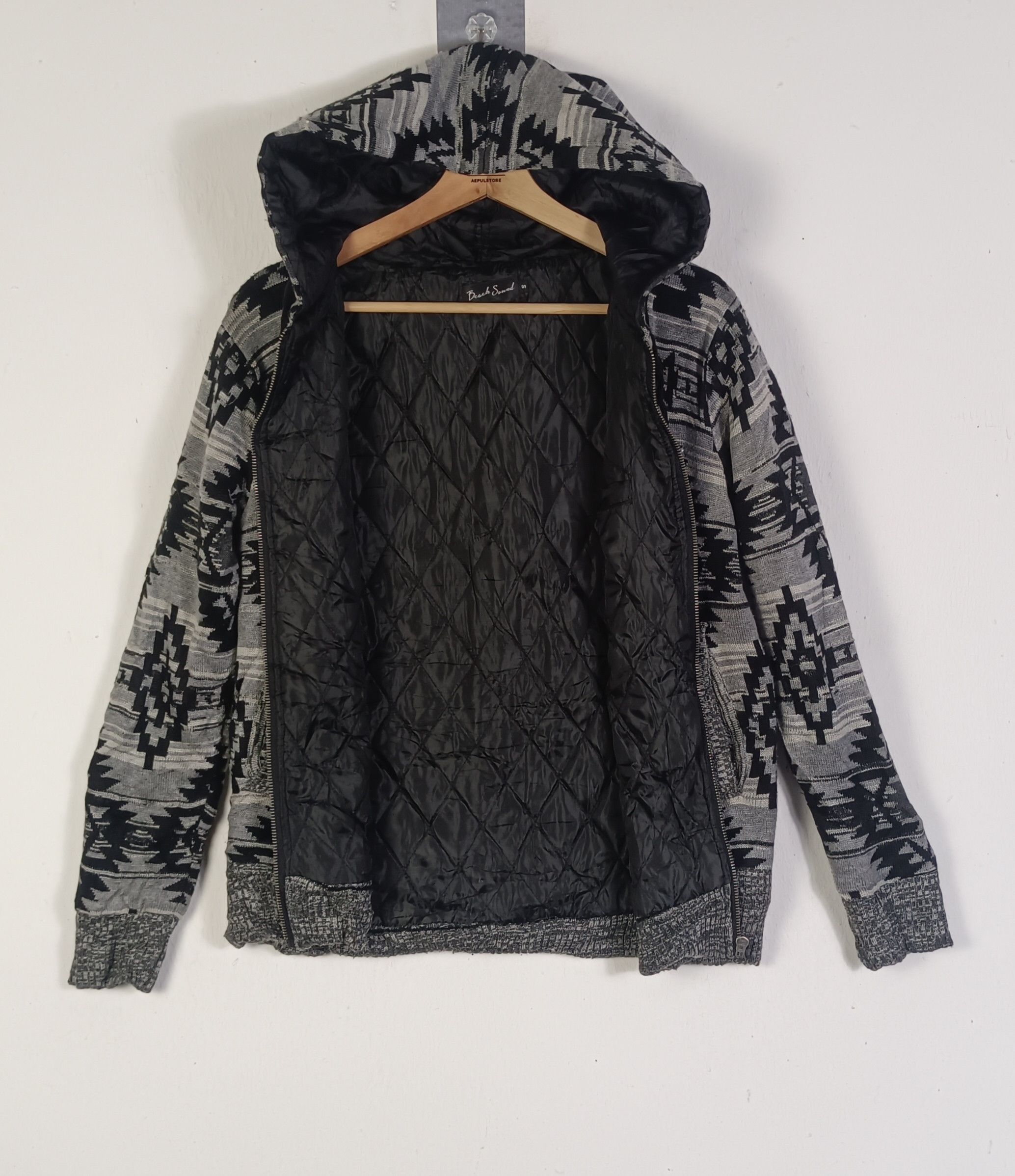 Vintage Beach Sound Surf Puffer Hoodie