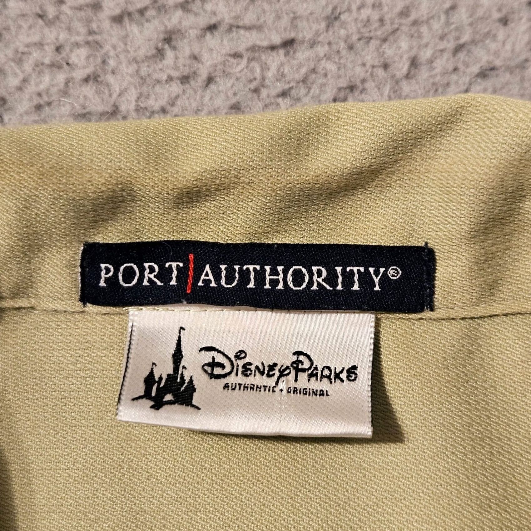 Disney Disney Parks Cast Member Disney Transport Employee Camp Shirt Size XL Green Mens Size US XL / EU 56 / 4 - 4 Thumbnail