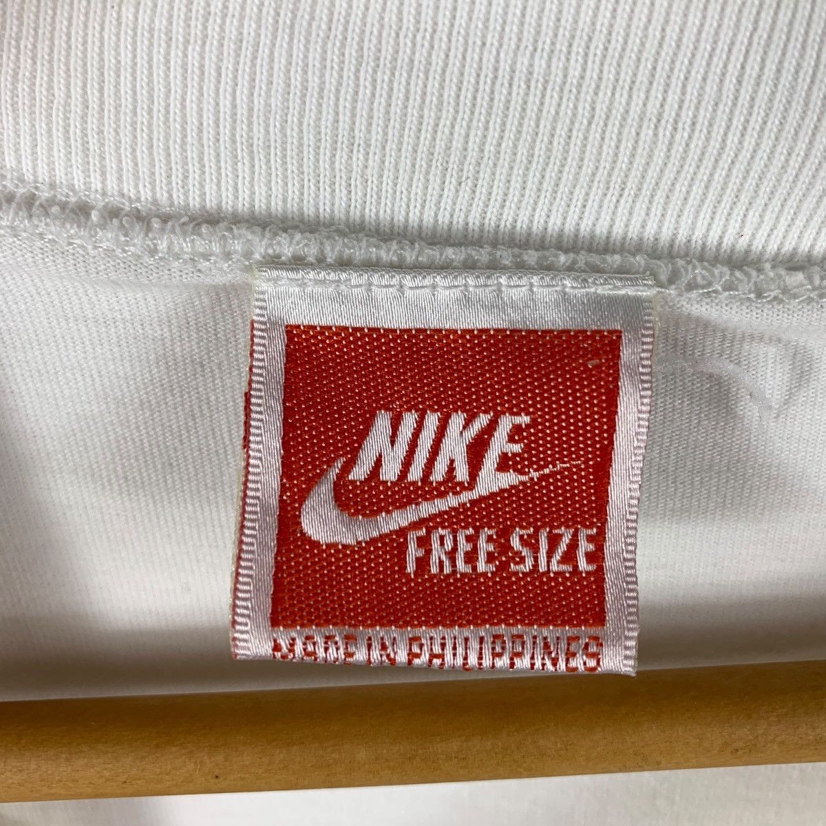 Nike Vintage NIKE bball just do it barcelona spellout printed tee Size US M / EU 48-50 / 2 - 3 Thumbnail