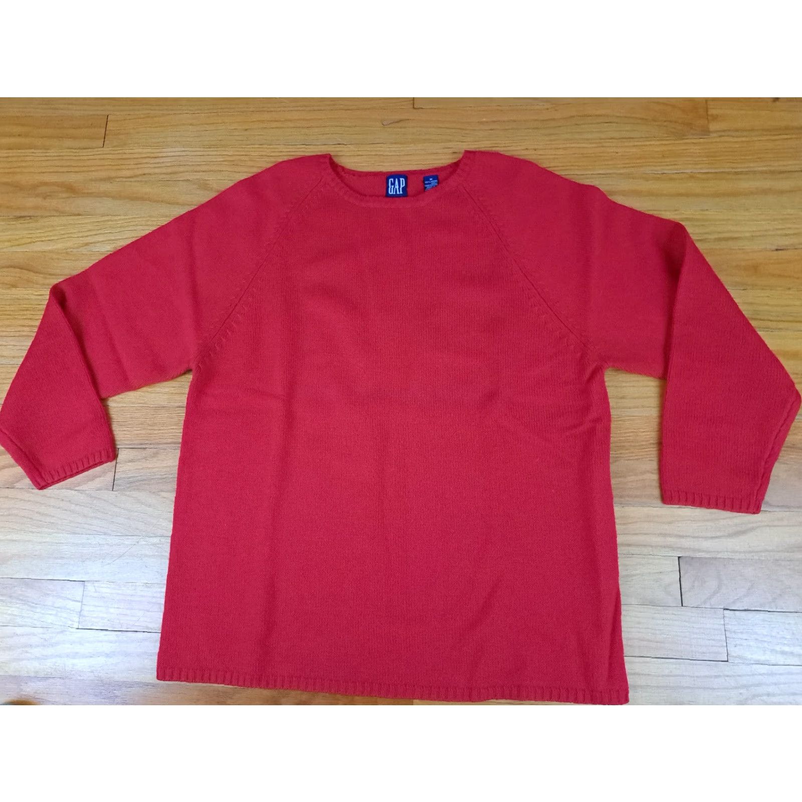 Gap VINTAGE Gap Women Merino Wool Red Sweater M Pullover Wool Red Women Medium Size 26in long 22in pit to pit Size M / US 6-8 / IT 42-44 - 2 Thumbnail