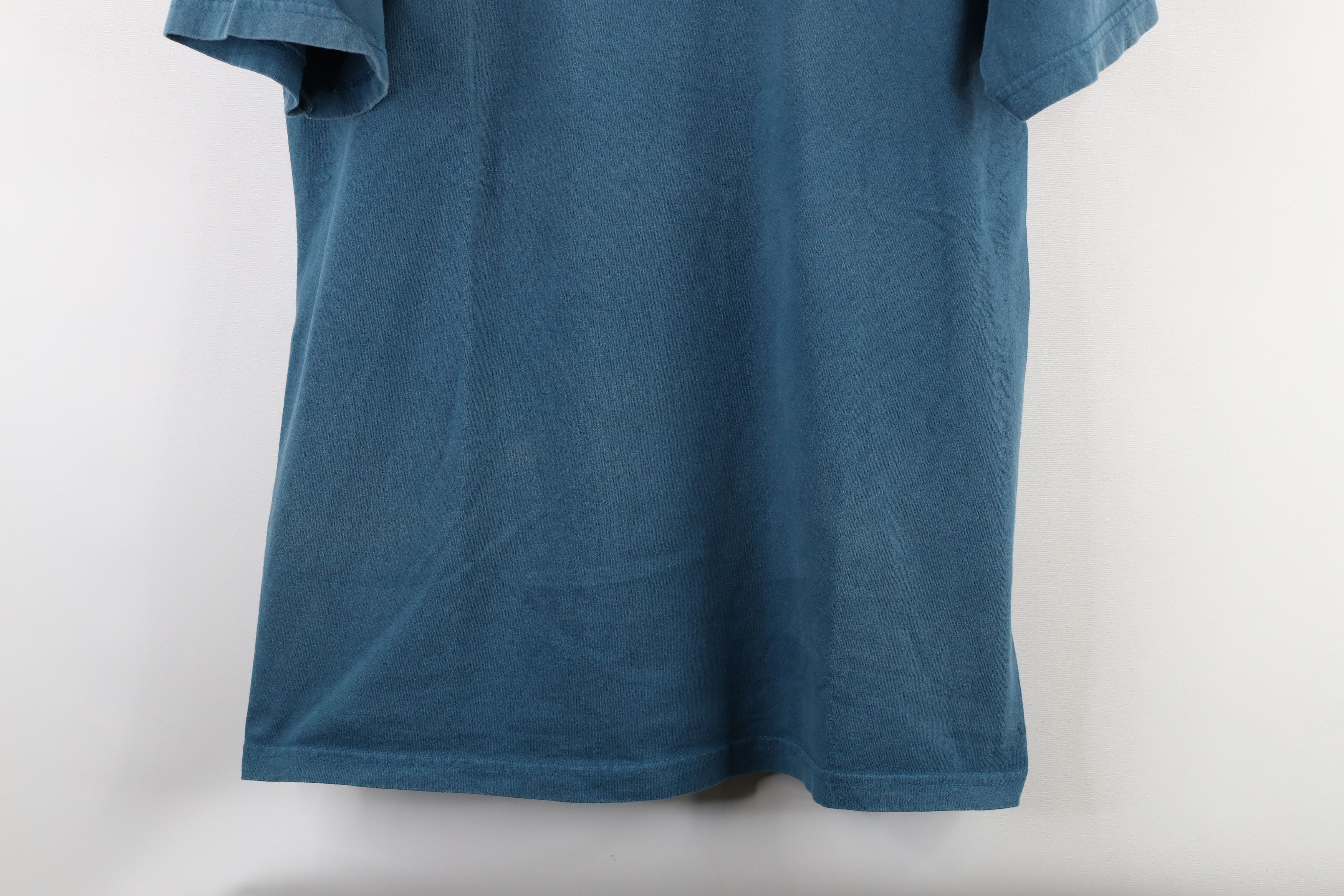 Vintage Vintage 90s Streetwear Out West Virginia T-Shirt Blue USA Size US L / EU 52-54 / 3 - 3 Thumbnail