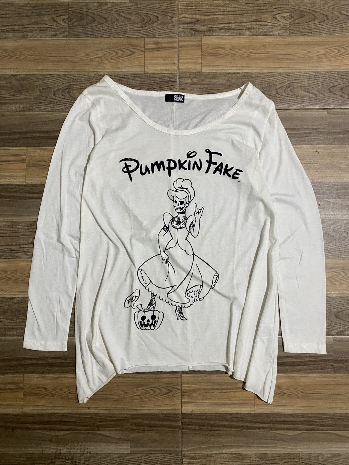 Japanese Brand × Vintage PUMPKIN FAKE GLAD NEWS ASYMMETRICAL LONG SLEEVE Size ONE SIZE - 1 Thumbnail