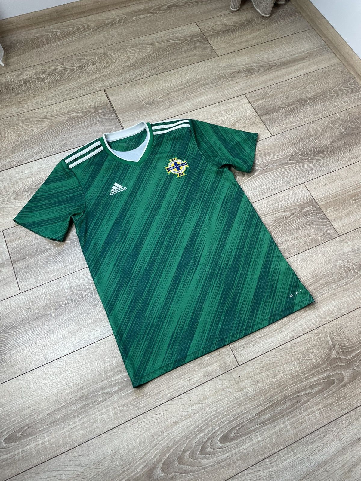 Adidas Northern Ireland Home football shirt 2020/2021 Jersey Adidas Size US M / EU 48-50 / 2 - 3 Thumbnail