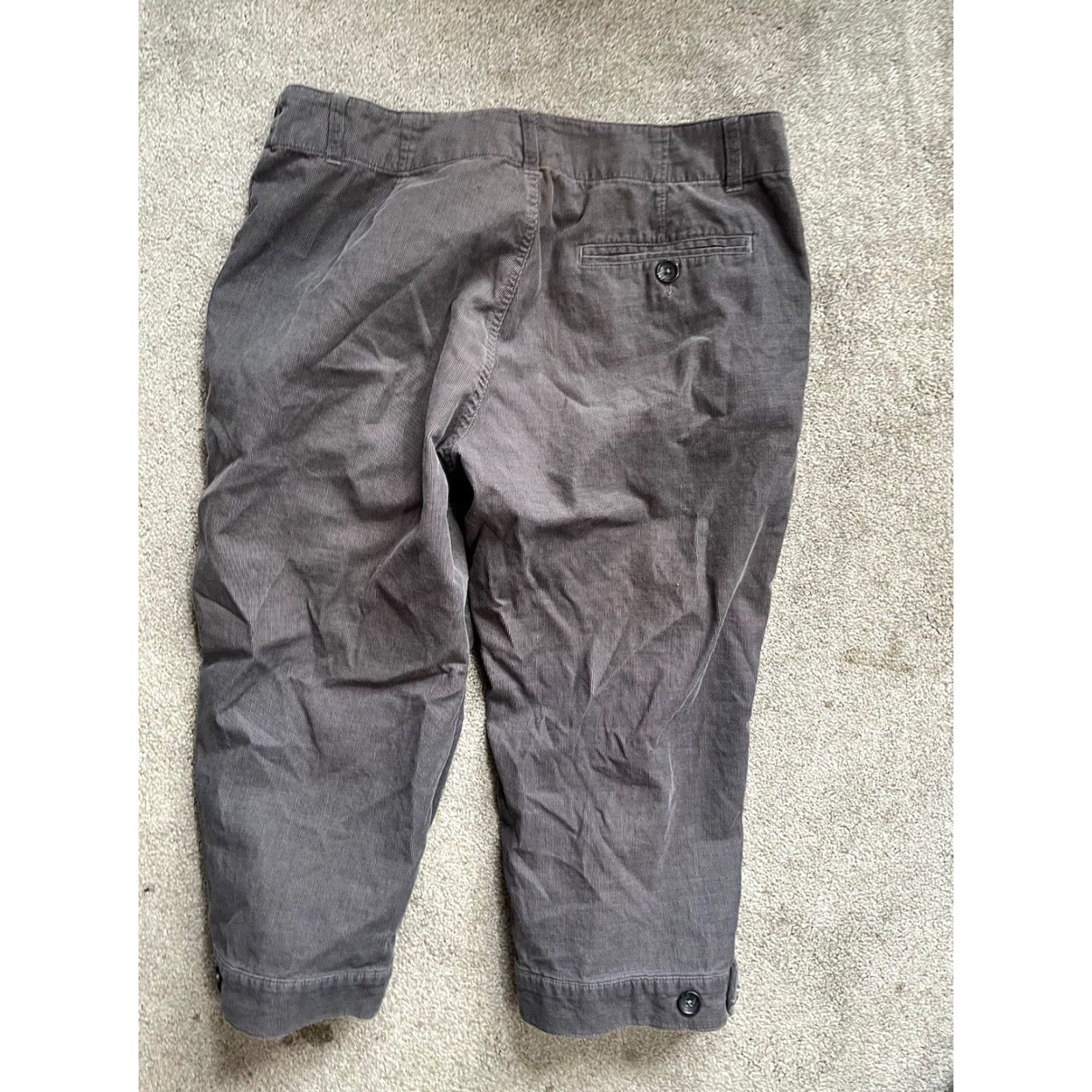 Banana Republic VINTAGE Banana Republic Gray Capri Corduroy Womens Capris 10 Y2K Retro Cotton Blend Corduroy Capri Shoes? Size ONE SIZE - 3 Thumbnail