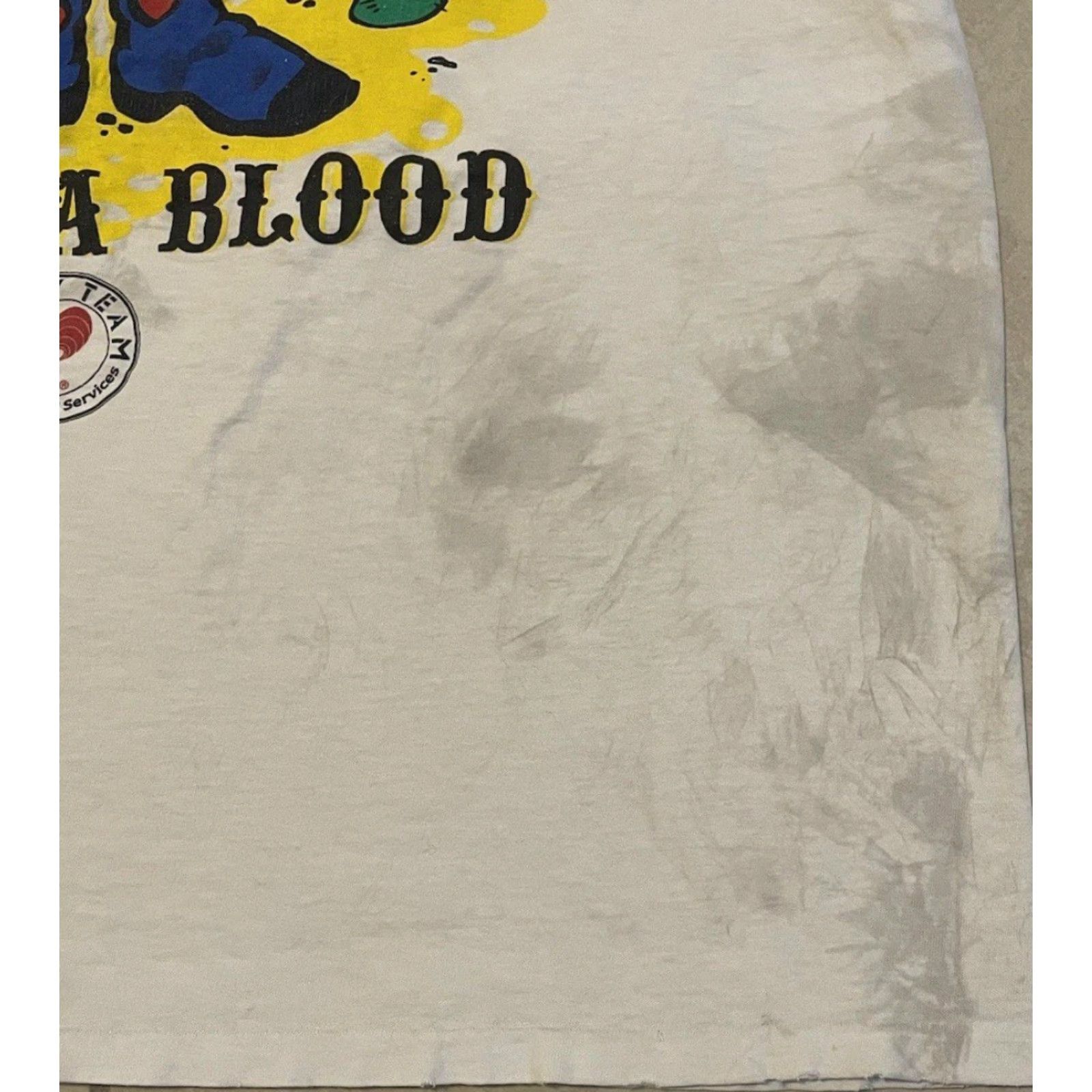 Vintage VINTAGE 90s Wanted Blood Donor Thrashed Faded Distressed Shirt S Mens White Short Sleeve Medical Doctor Humor Joke Punk Size US S / EU 44-46 / 1 - 6 Thumbnail
