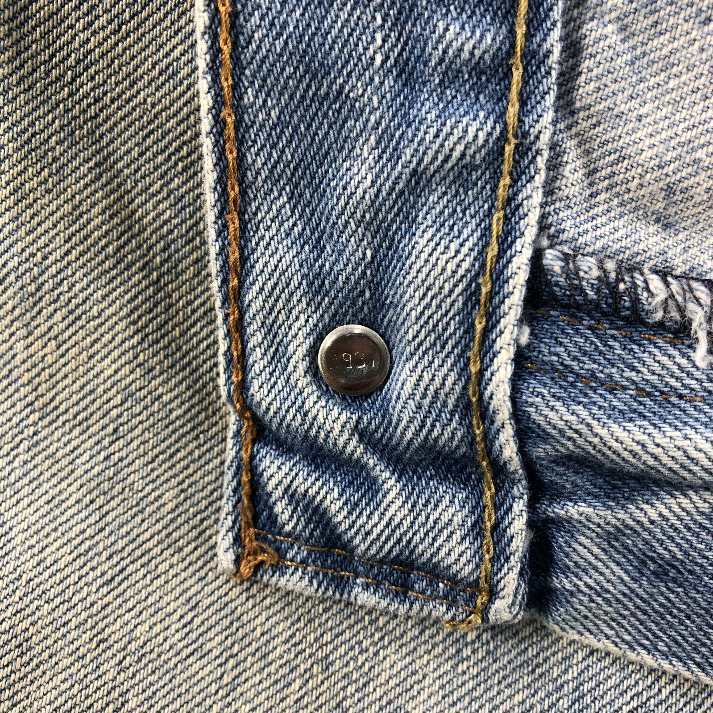 Levi's Vintage Levis 505 Light Wash Jeans-J1280 Size US 37 - 9 Thumbnail
