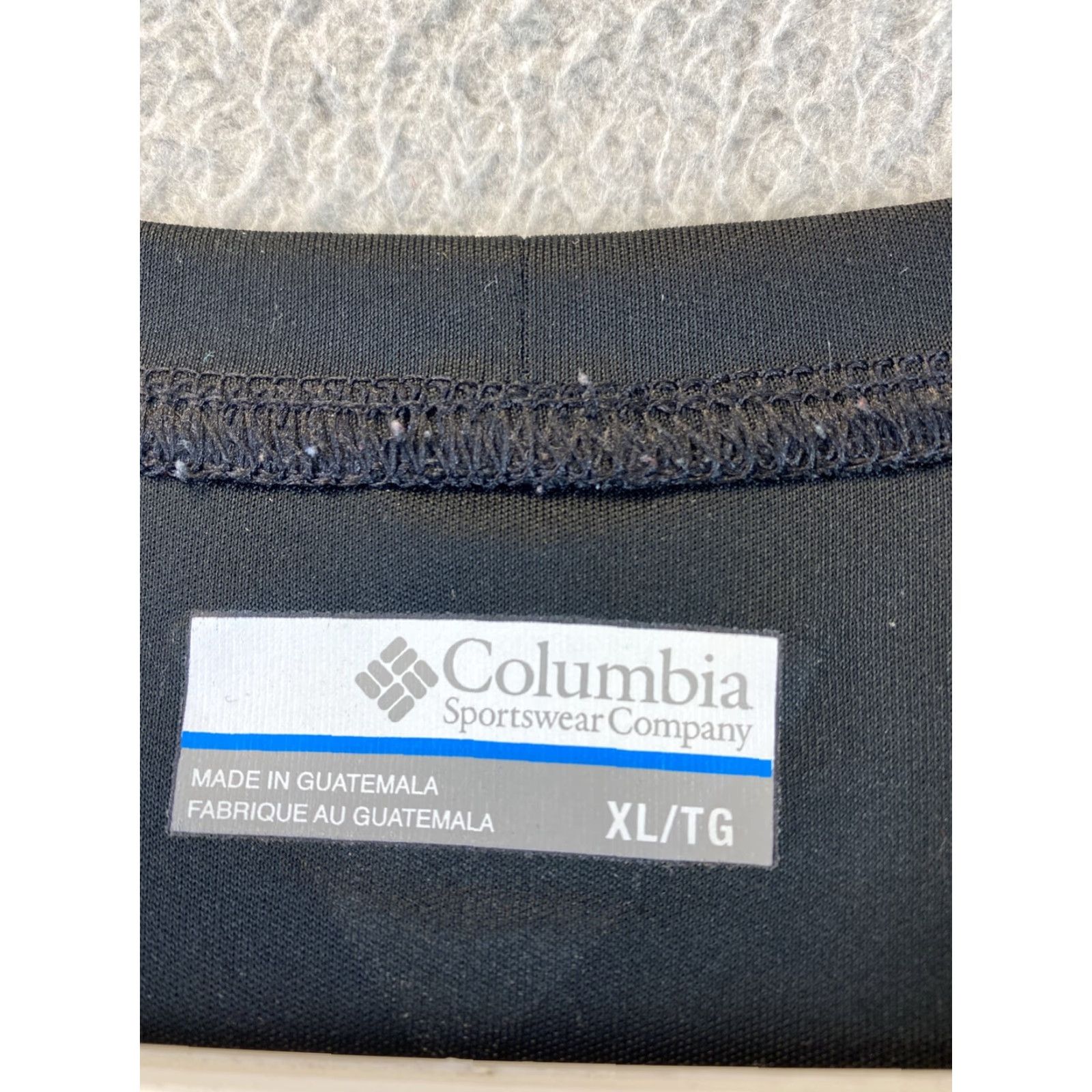 Vintage COLUMBIA Men's Azurad Long Sleeve Graphic T-Shirt XL Black Stretch Size US XL / EU 56 / 4 - 4 Thumbnail