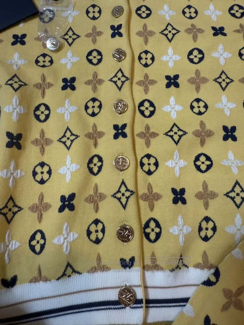 Louis Vuitton Louis Vuitton Knitted cardigan sweater Size XS / US 0-2 / IT 36-38 - 5 Thumbnail