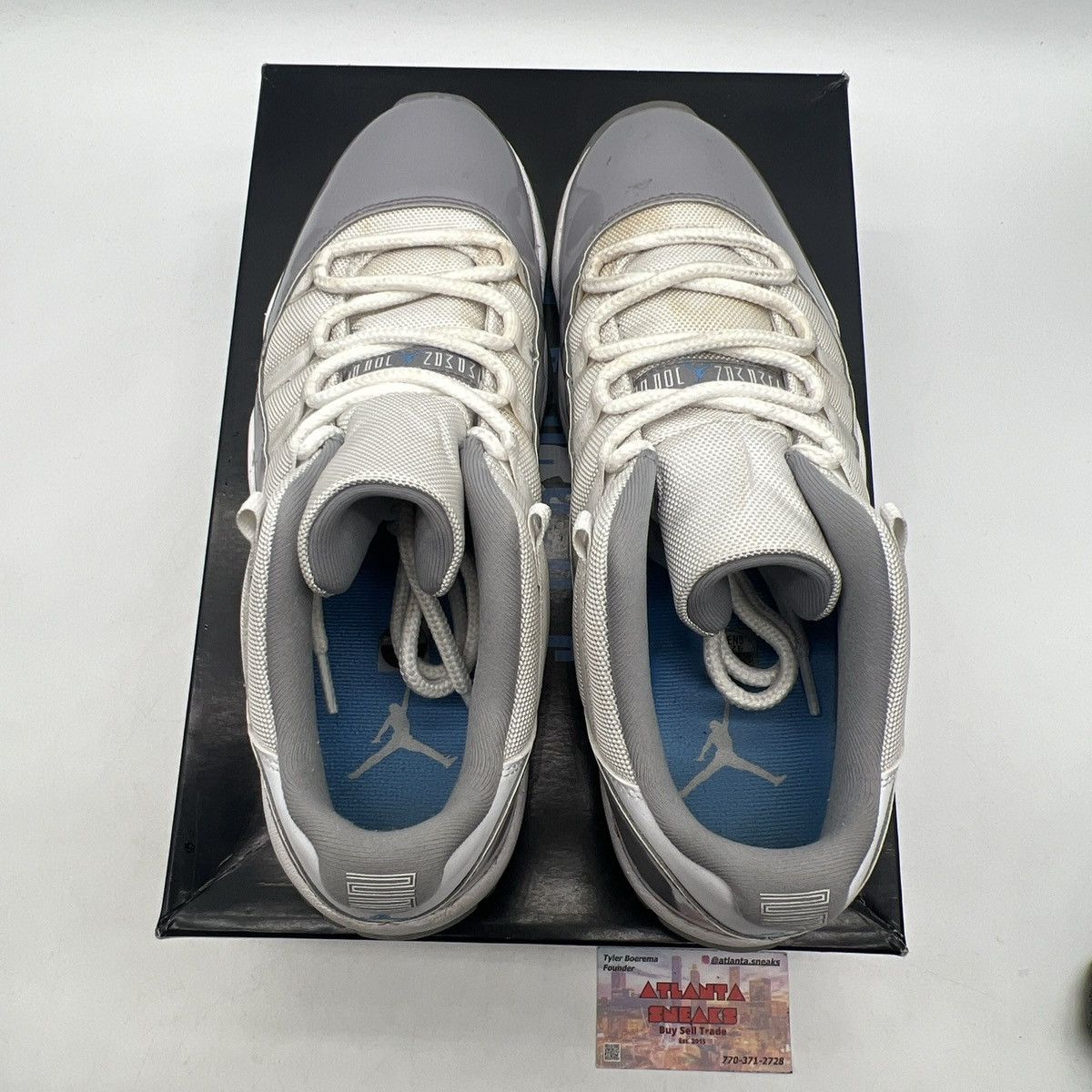 Jordan Brand Air Jordan 11 low cement grey Size US 11 / EU 44 - 9 Thumbnail