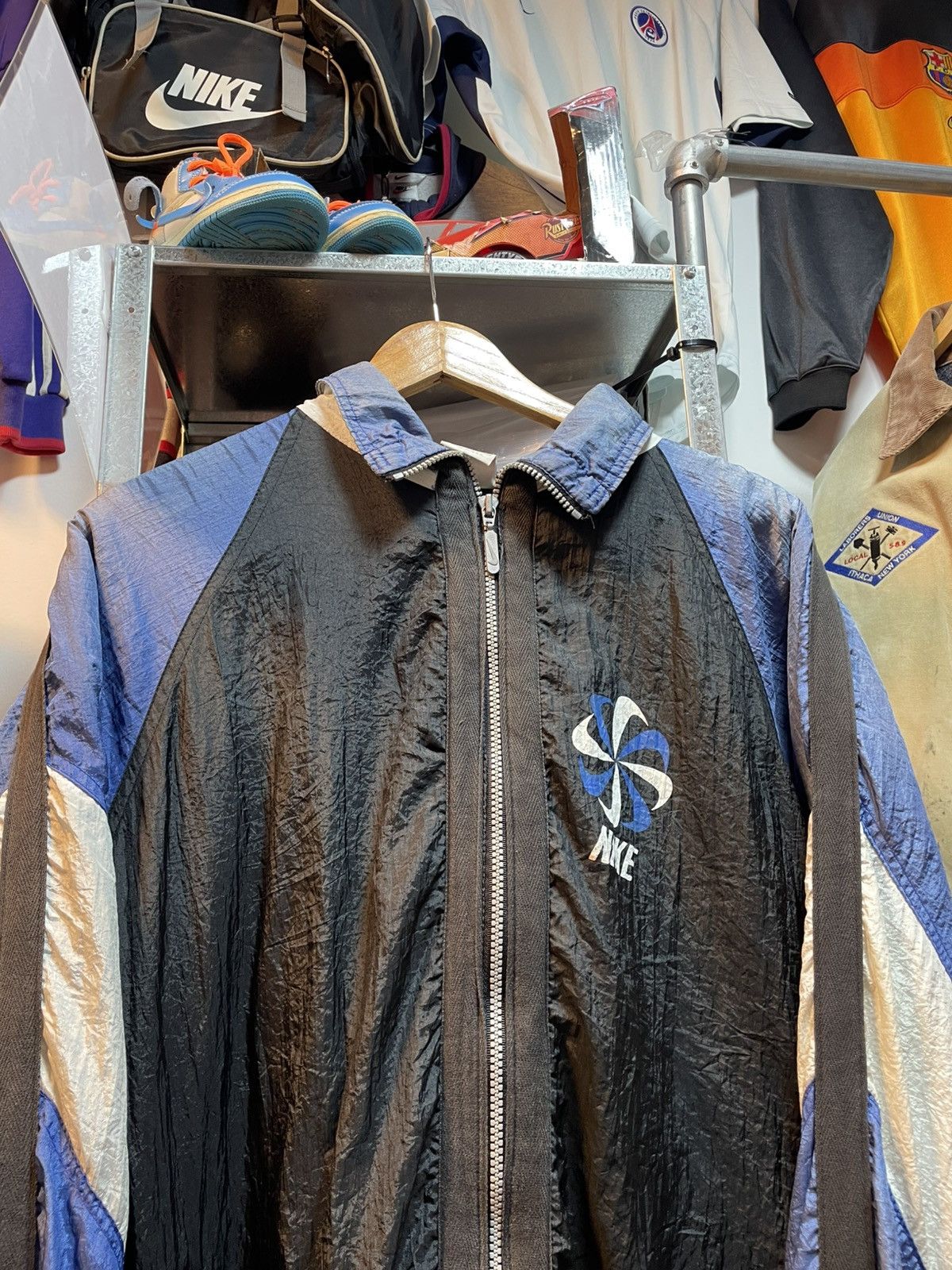 Nike Vintage 90s Nike Pinwheel Windbreaker Jacket Size US XL / EU 56 / 4 - 3 Thumbnail