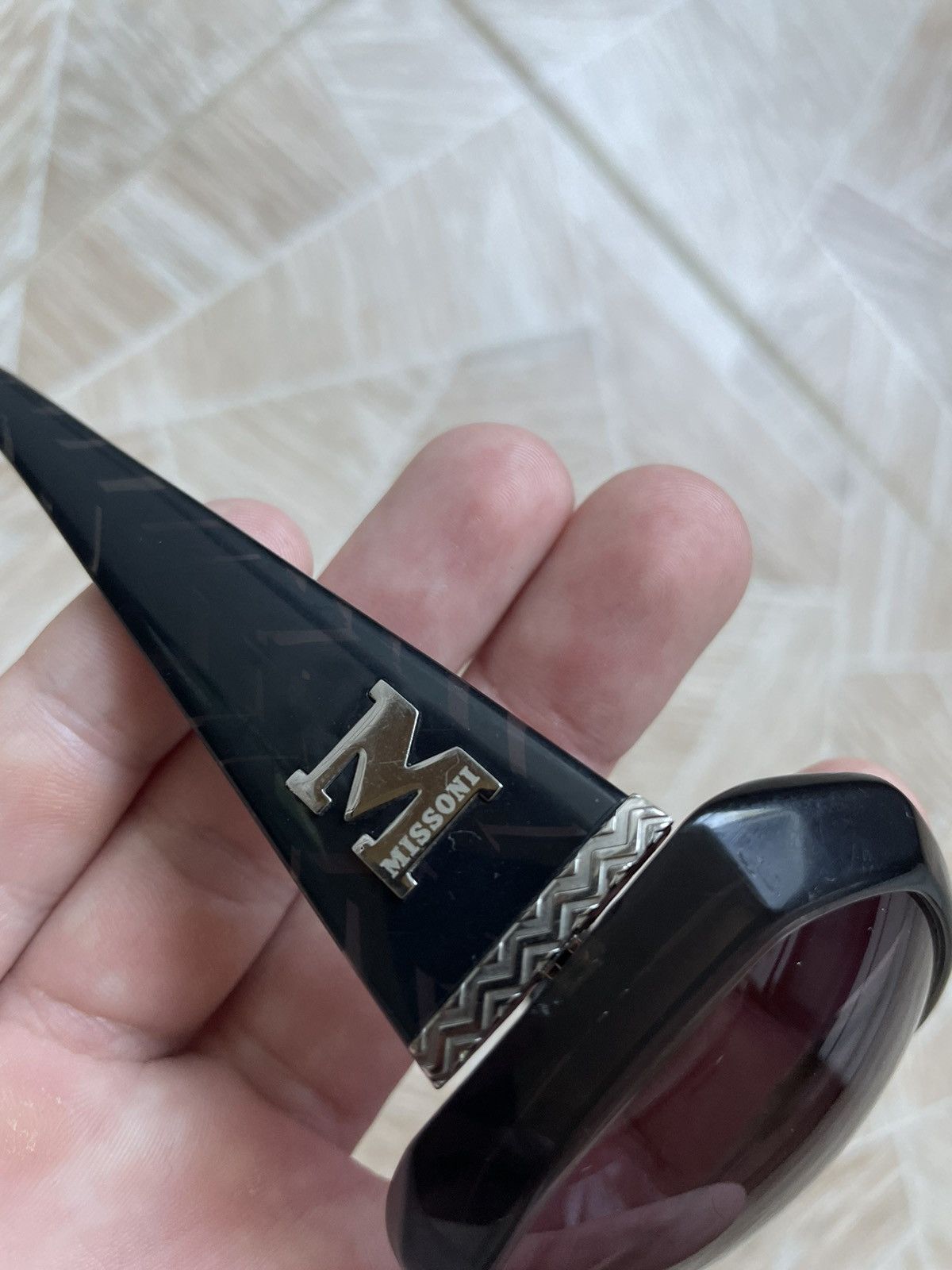 Missoni Rare Y2K Vintage Luxury Missoni M Logo Classic Sunglasses Size ONE SIZE - 2 Thumbnail