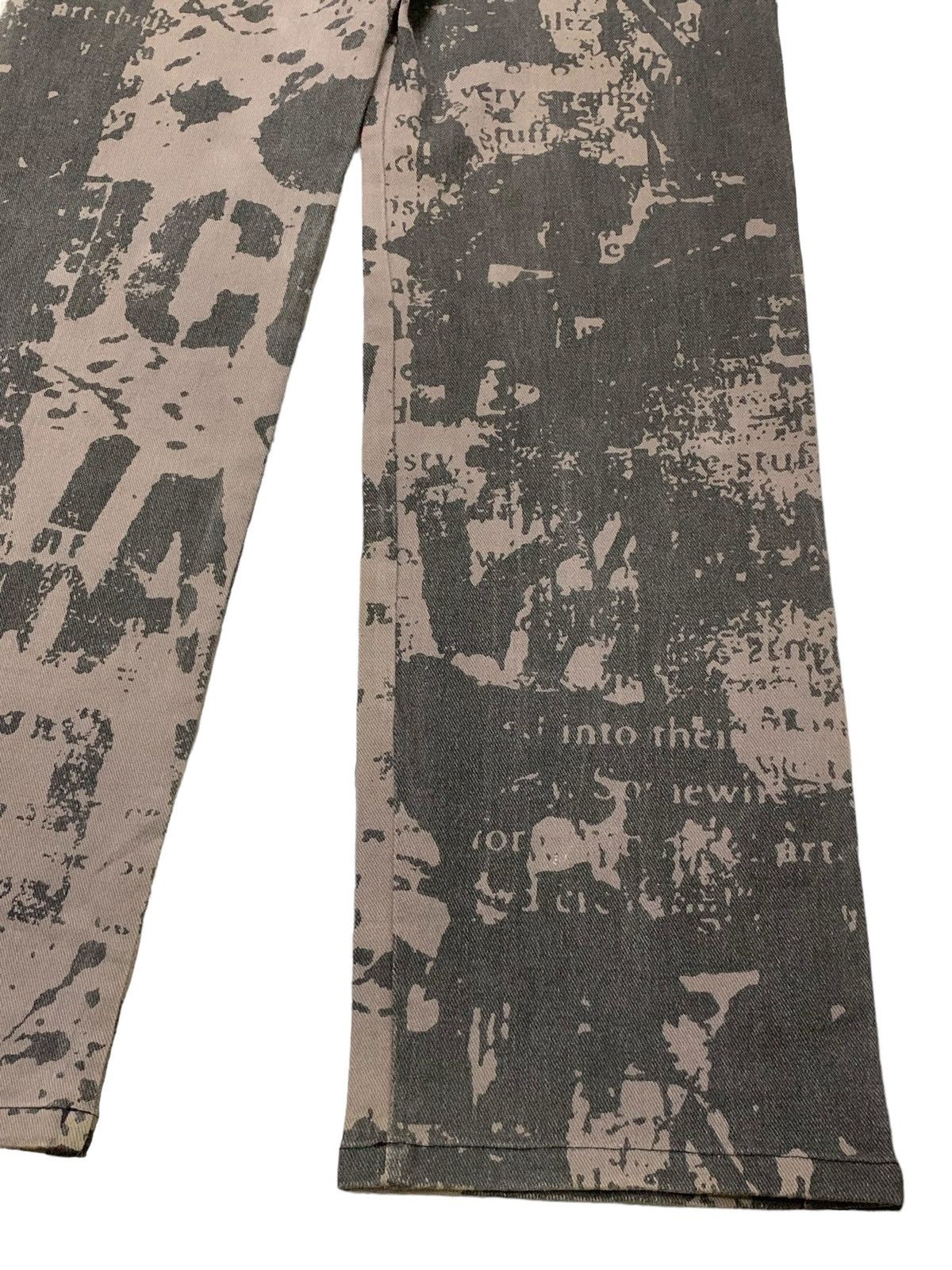 In The Attic × Junya Watanabe In The Attic Japan Trompe L’oeil Poems Loose Denim Pants Size US 30 / EU 46 - 13 Thumbnail